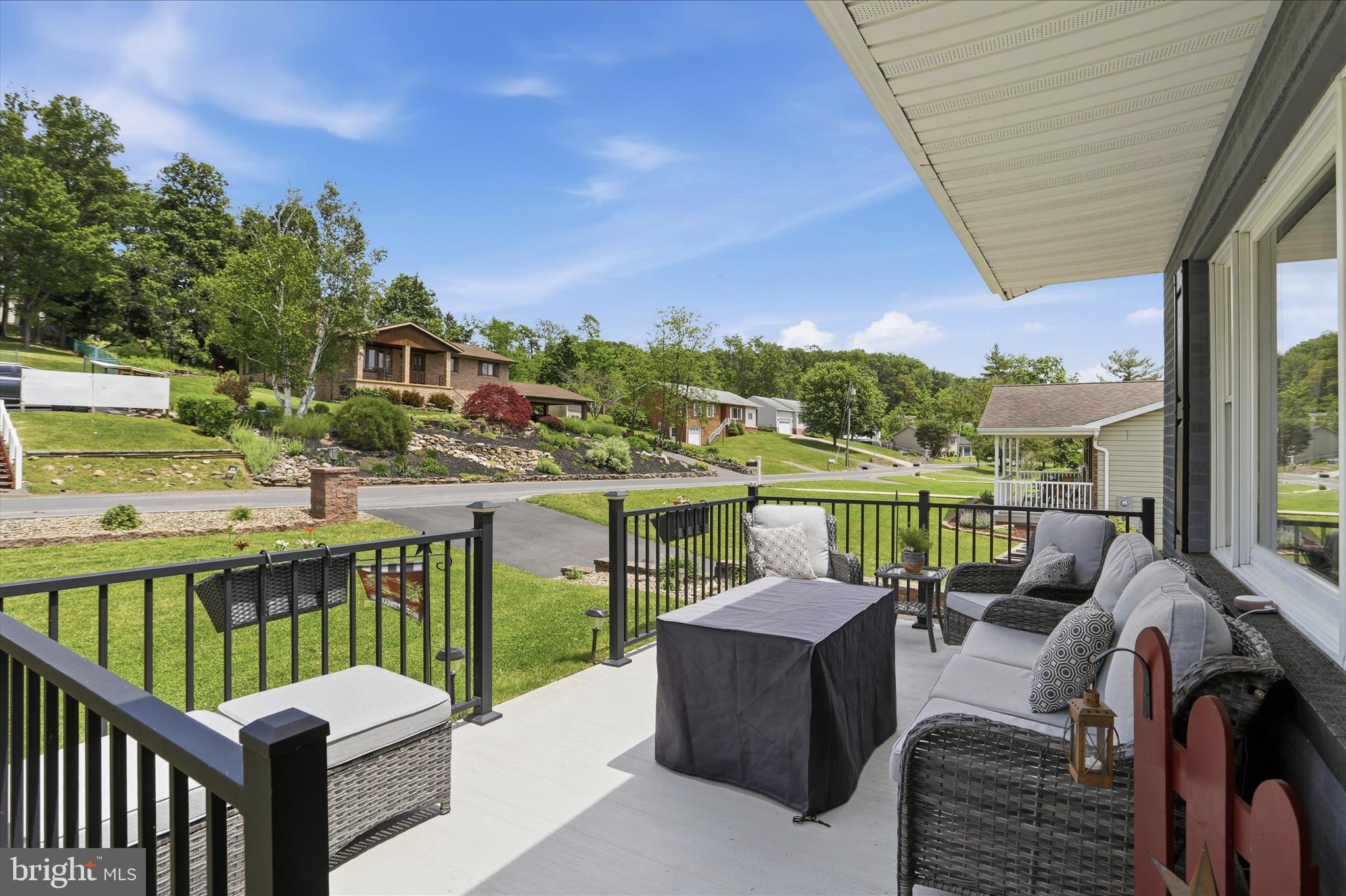 CRESAPTOWN - Residential