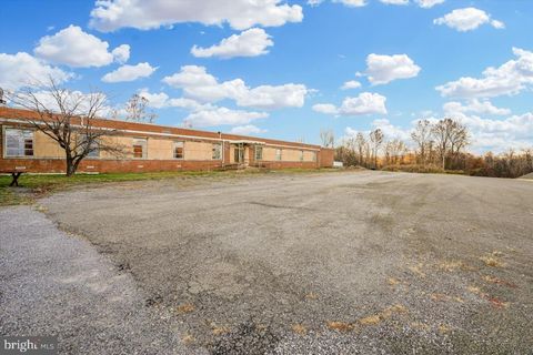 Photo of 113 Aileen Road #B-1, FLINT HILL, VA 22627 (MLS # VARP2002400)