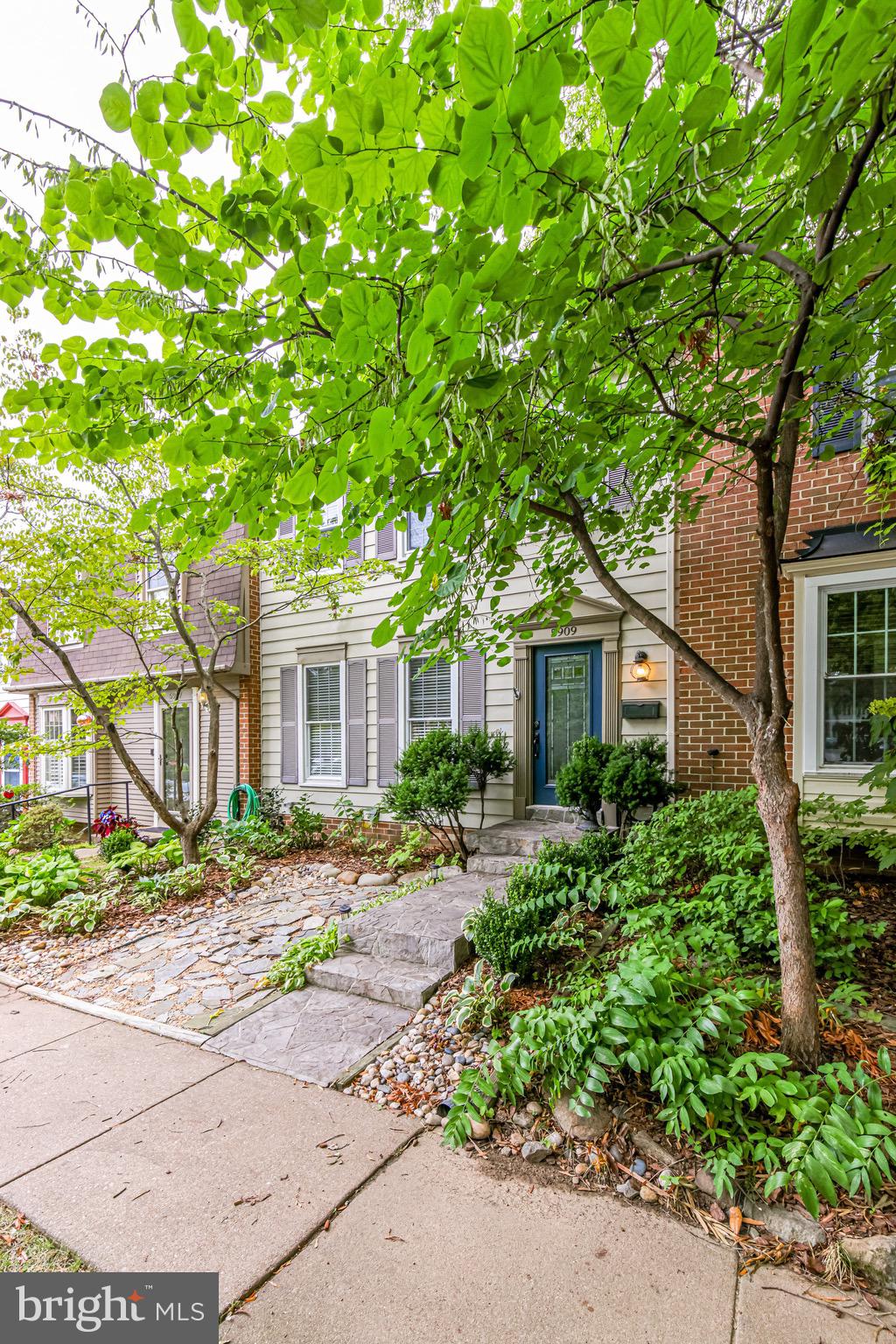 BERKSHIRE EAST - Residential Lease