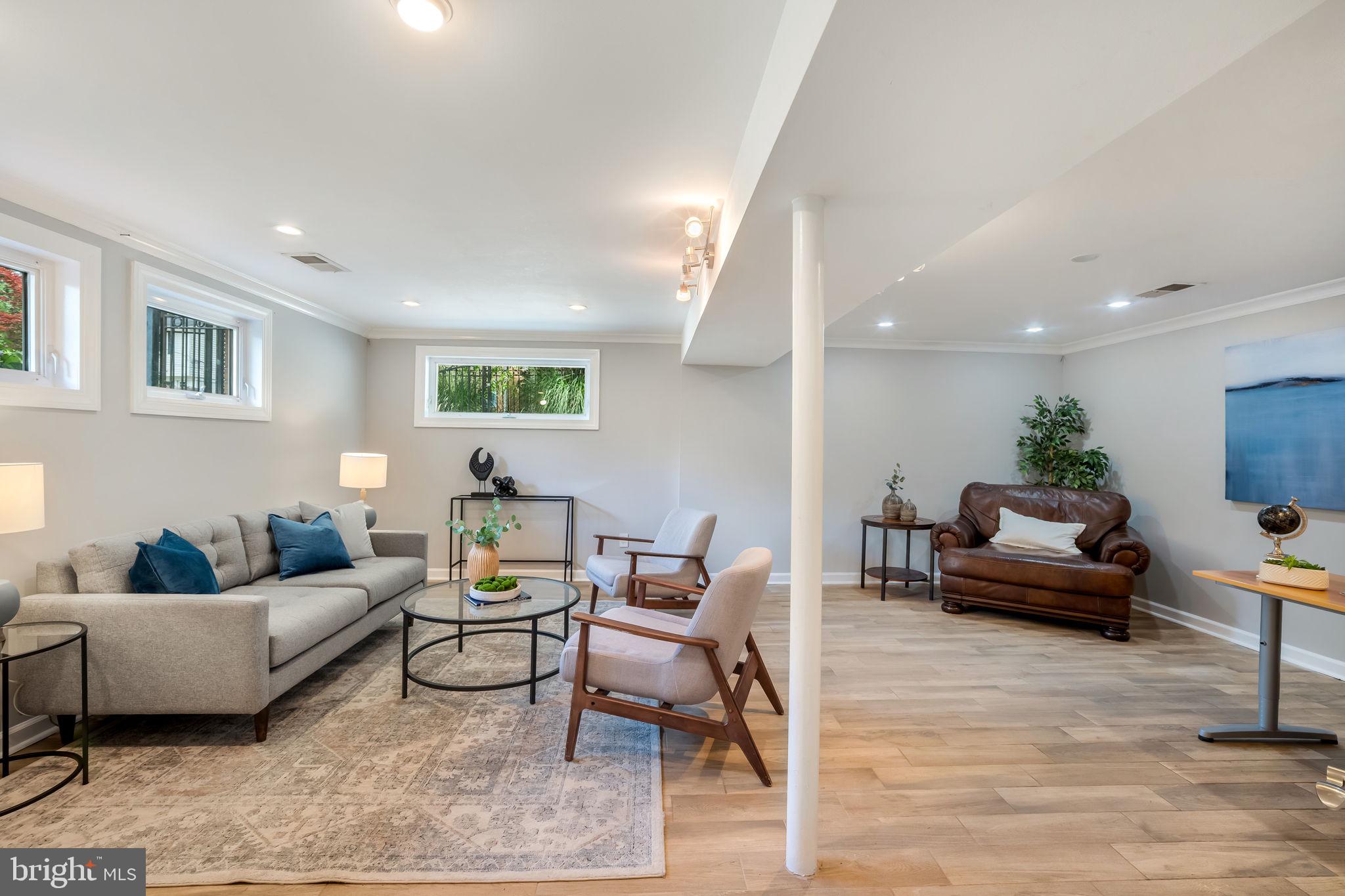 8926 CROMWELL DRIVE