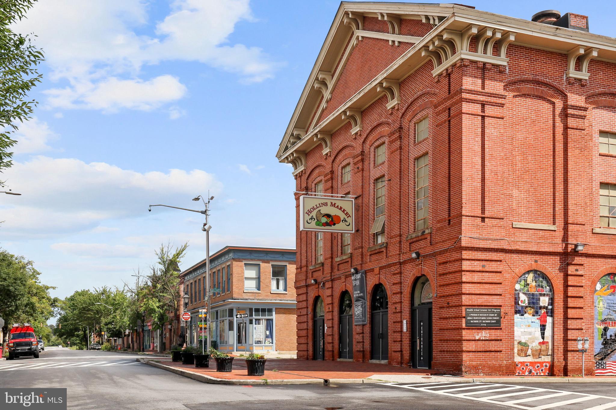 HOLLINS MARKET - Residential