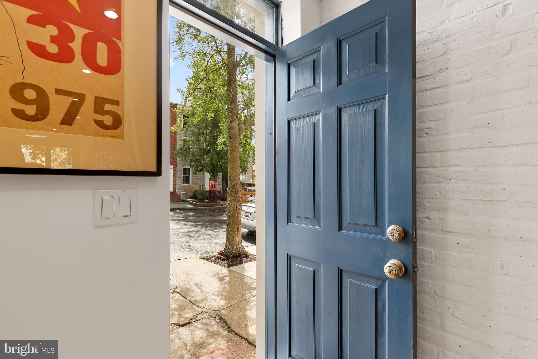 HOLLINS MARKET - Residential