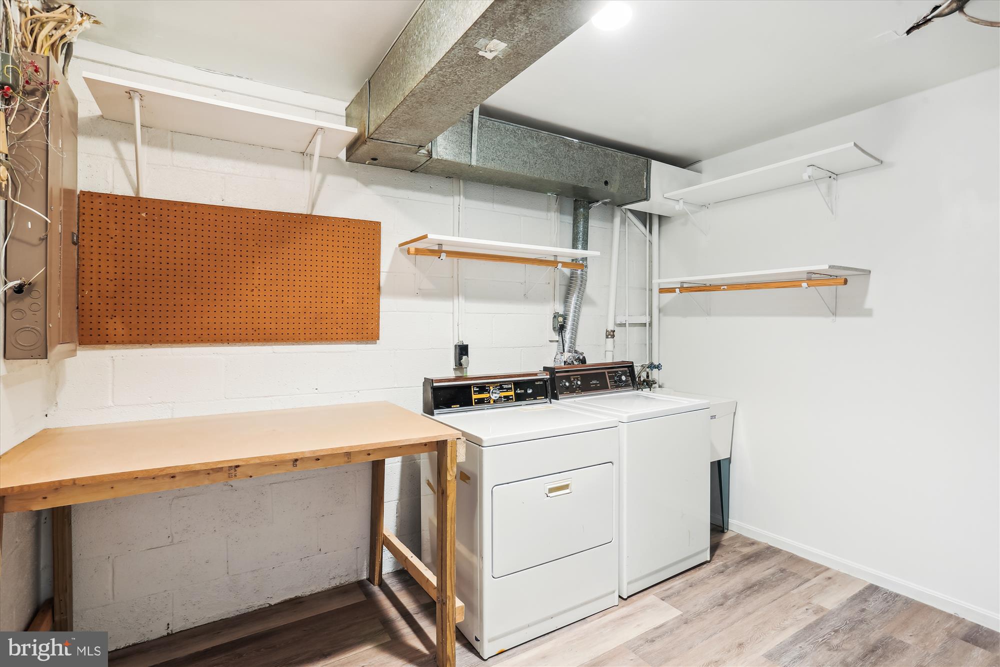 INVERNESS KNOLLS - Residential