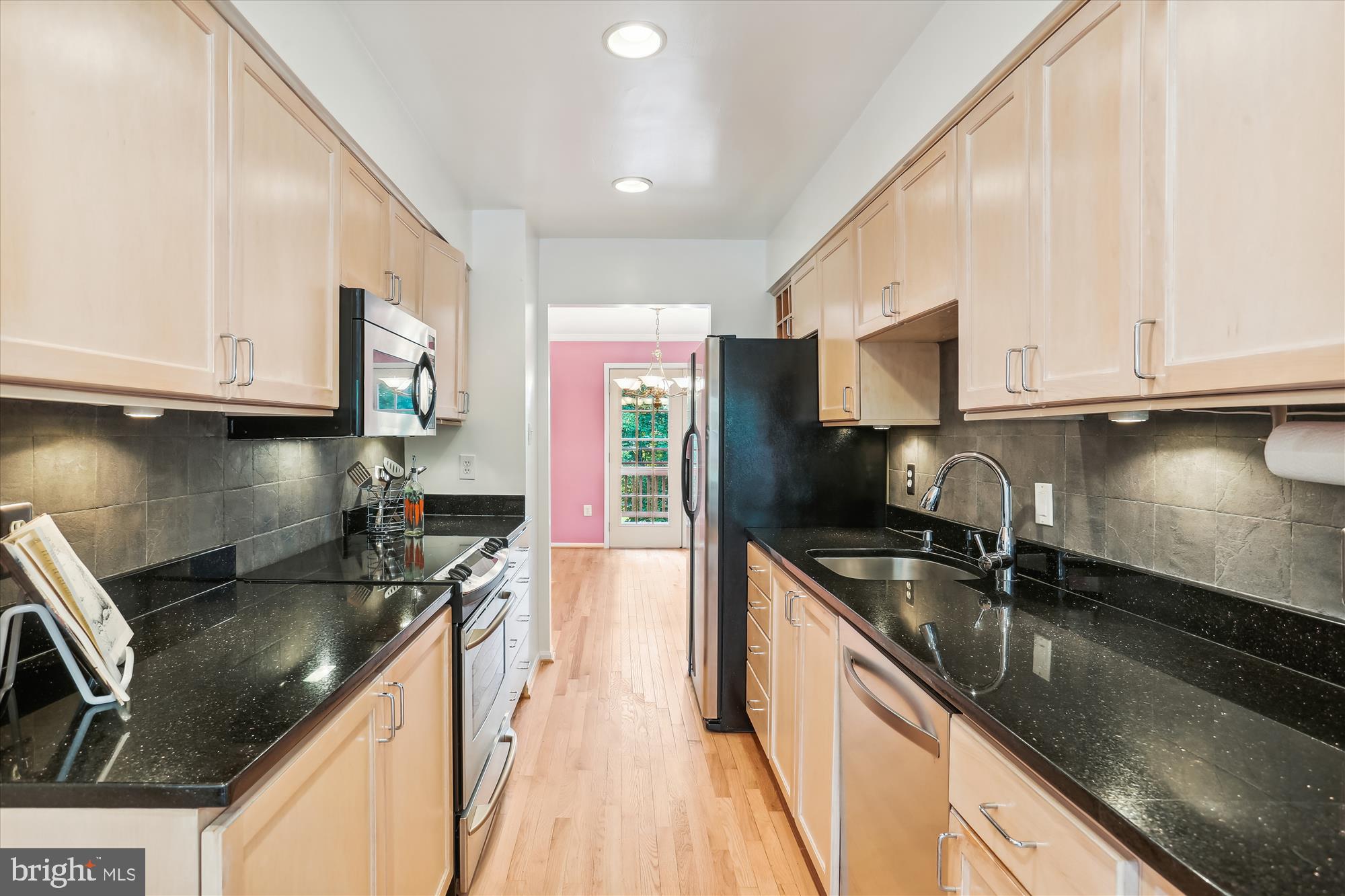 INVERNESS KNOLLS - Residential