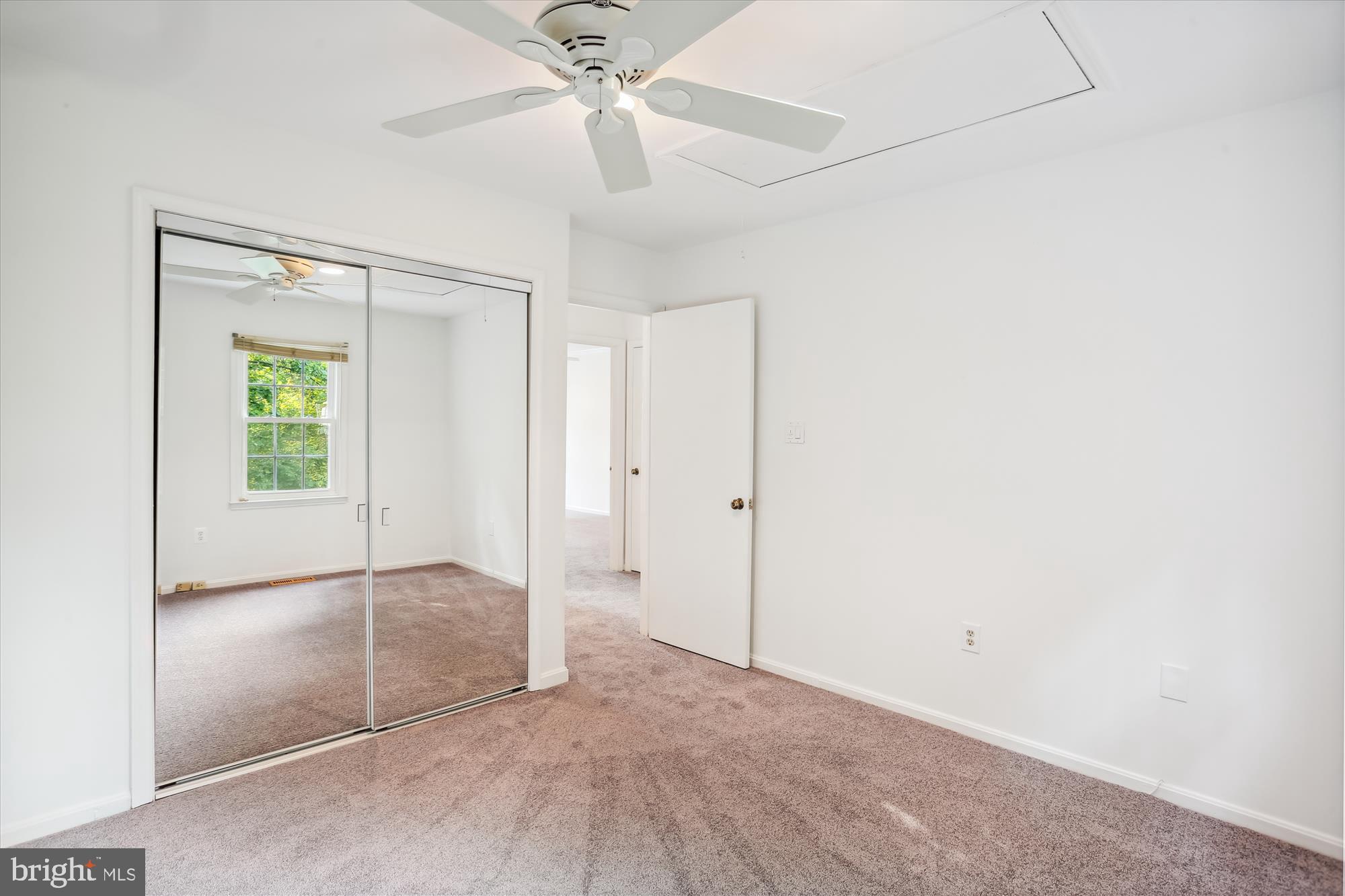 INVERNESS KNOLLS - Residential