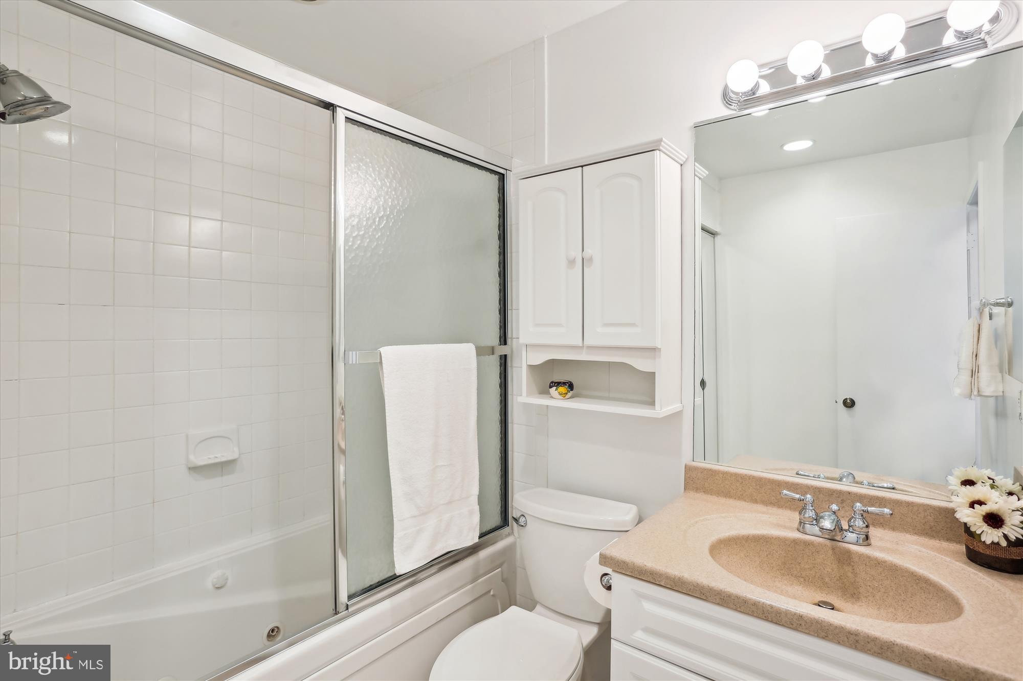 INVERNESS KNOLLS - Residential