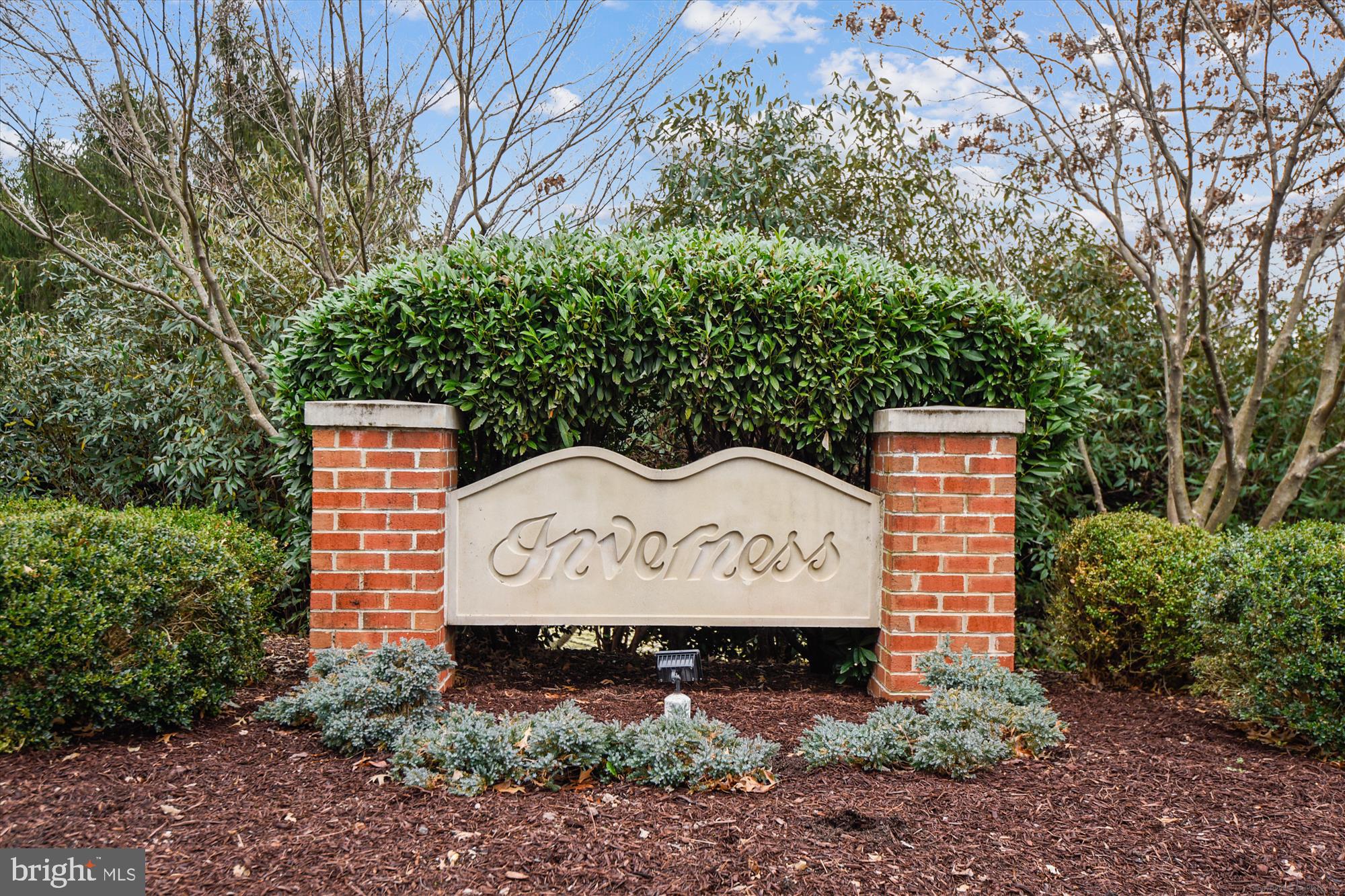 INVERNESS KNOLLS - Residential