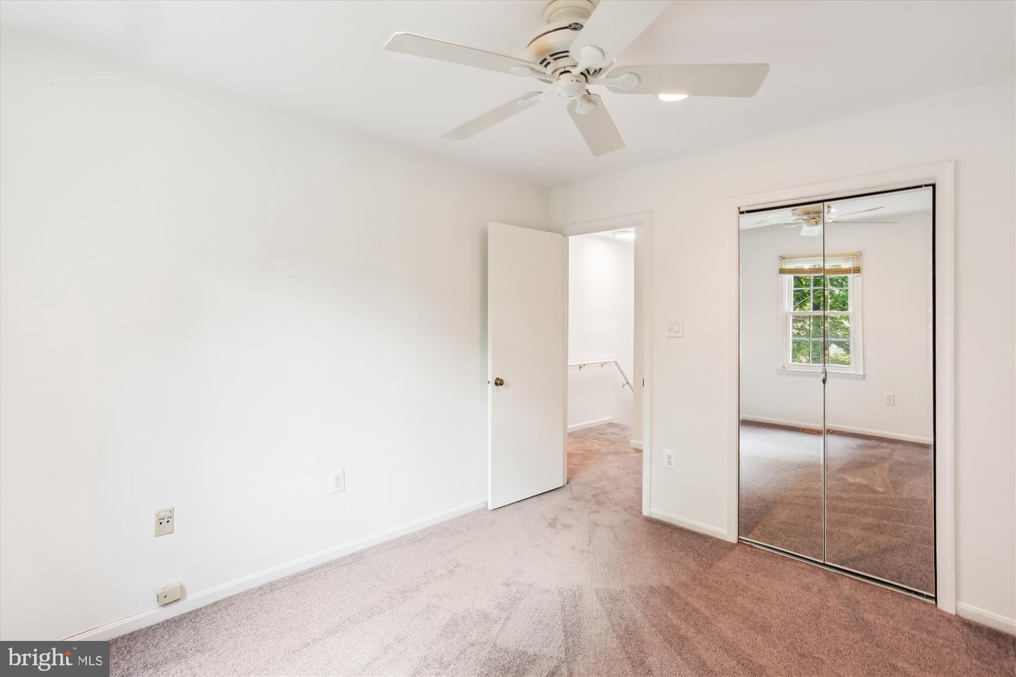 INVERNESS KNOLLS - Residential