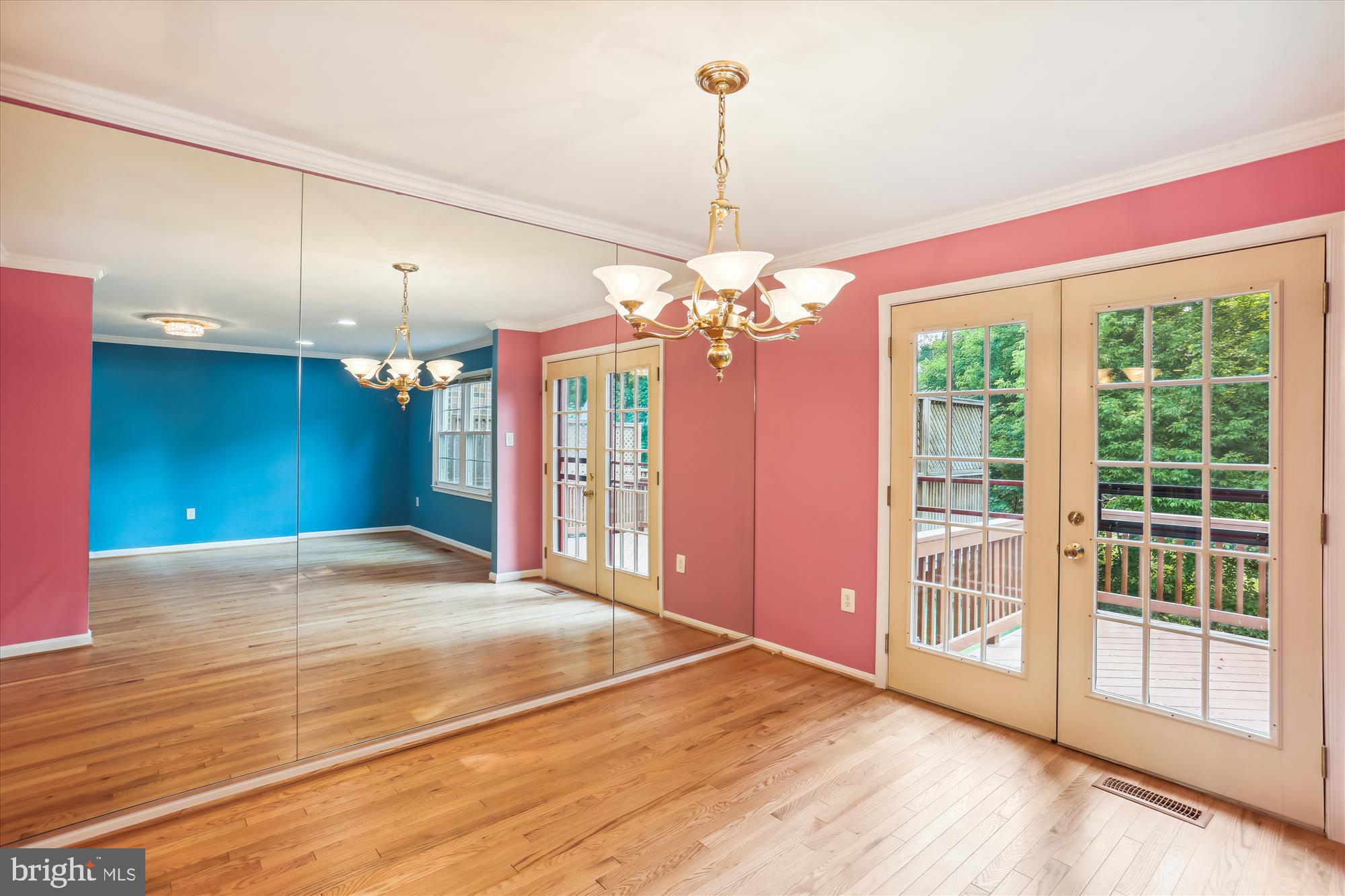 INVERNESS KNOLLS - Residential