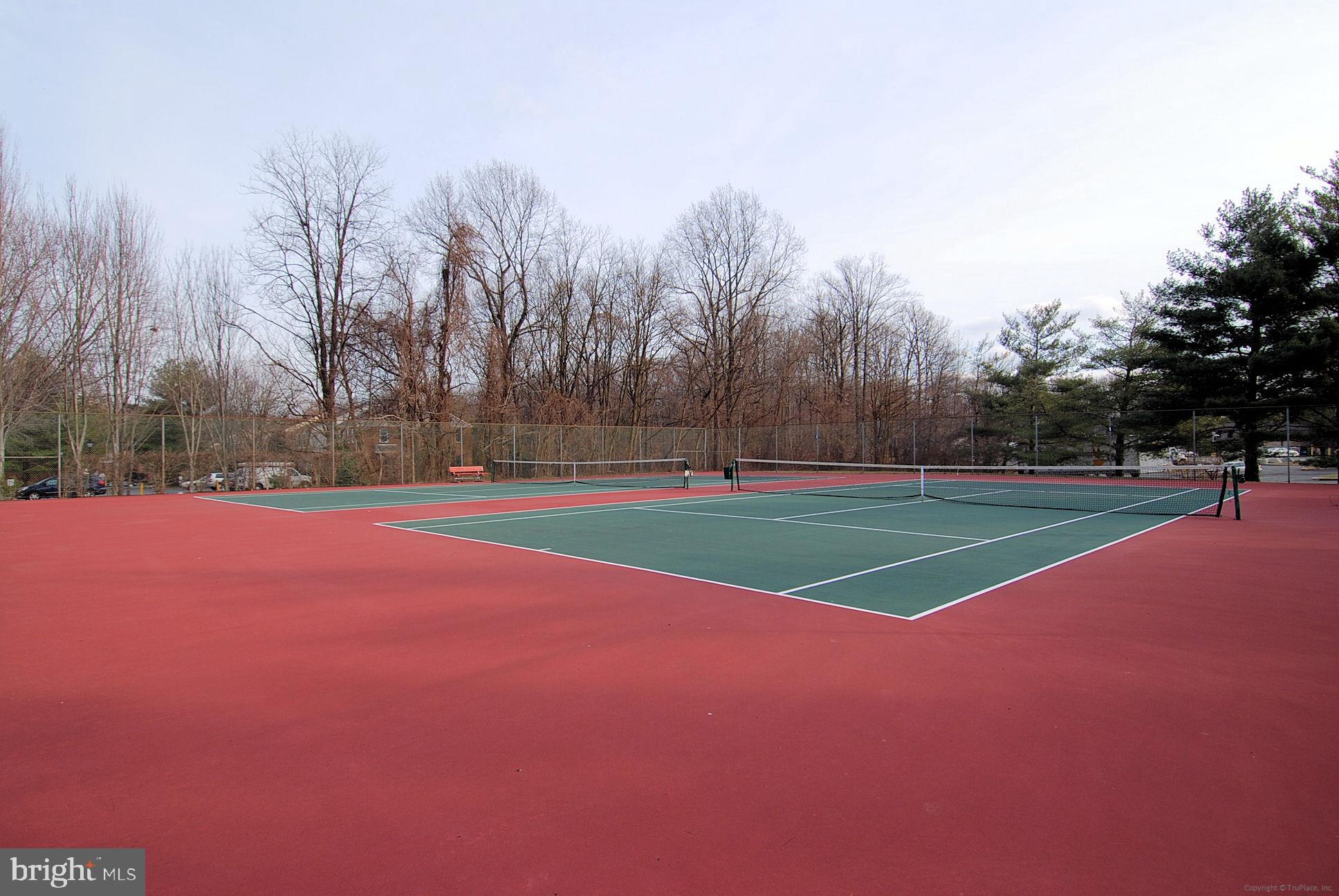 INVERNESS KNOLLS - Residential