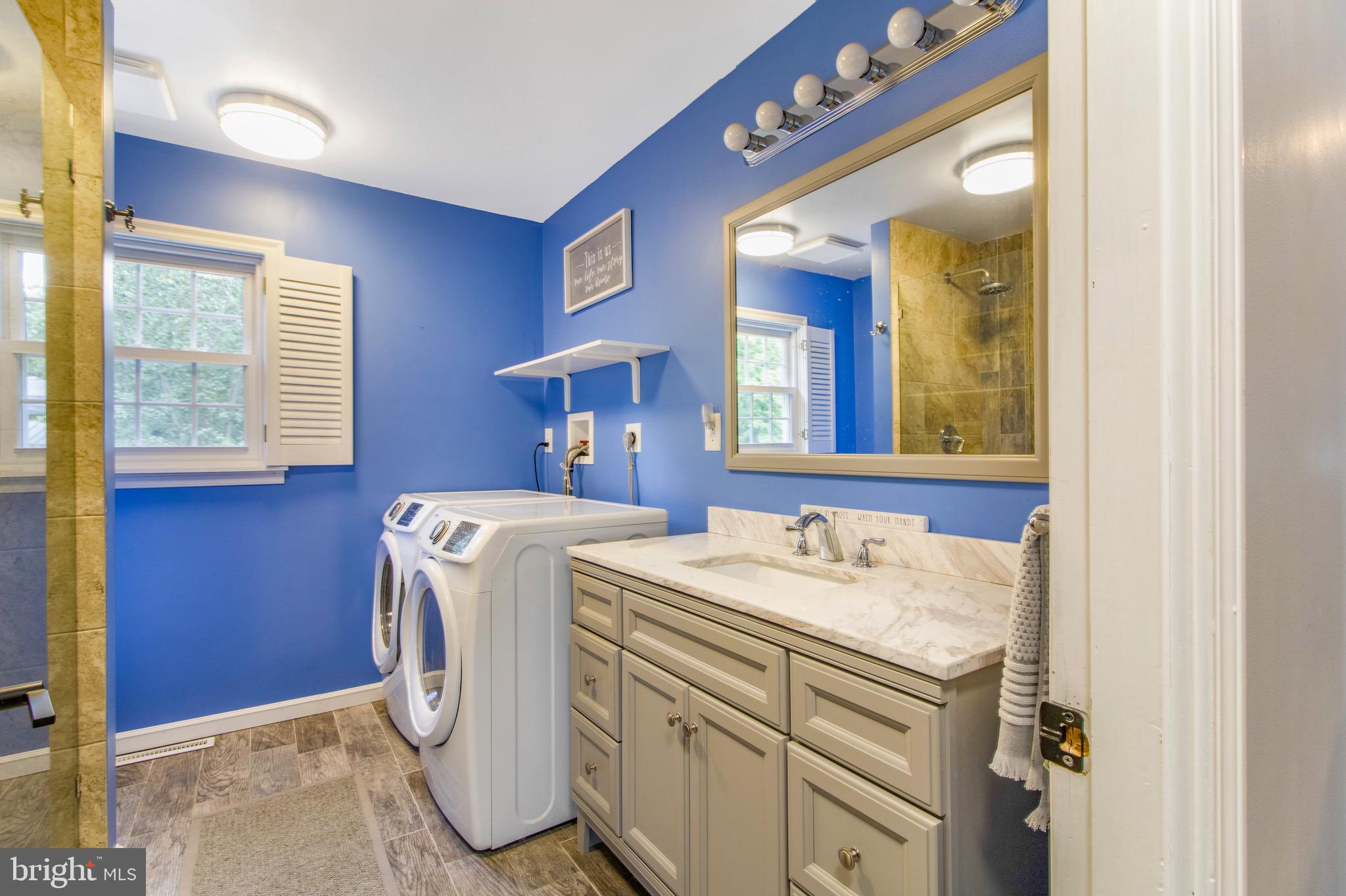 ARGYLE HEIGHTS - Residential Lease