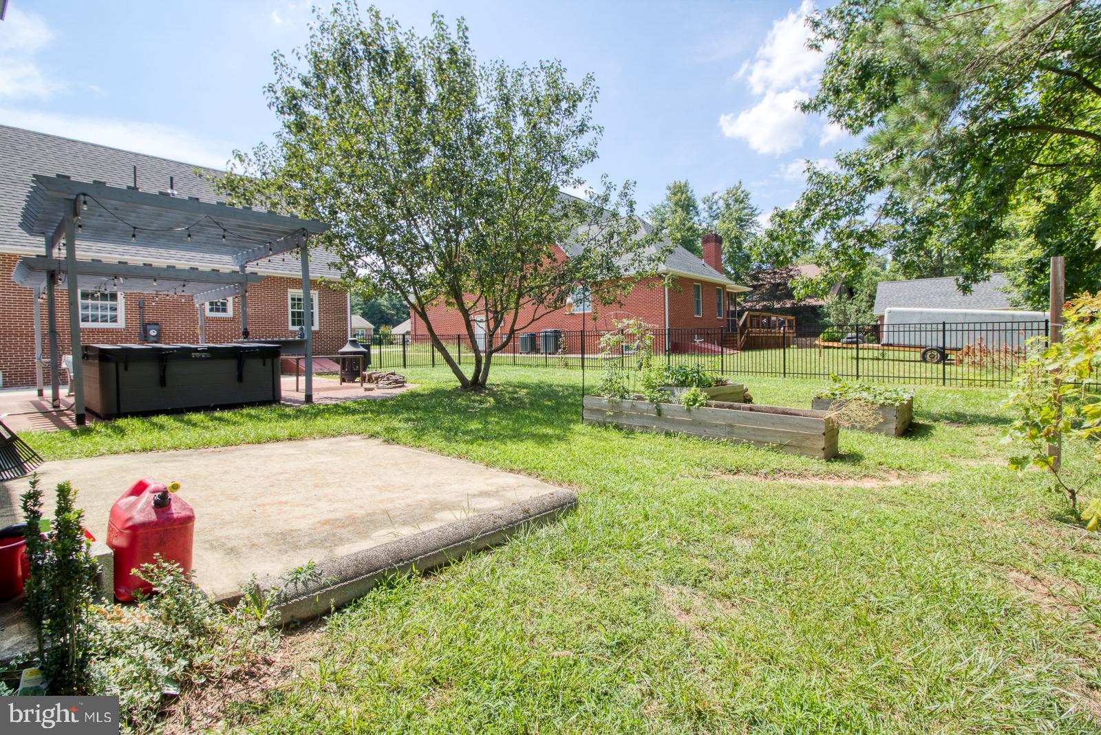 ARGYLE HEIGHTS - Residential Lease