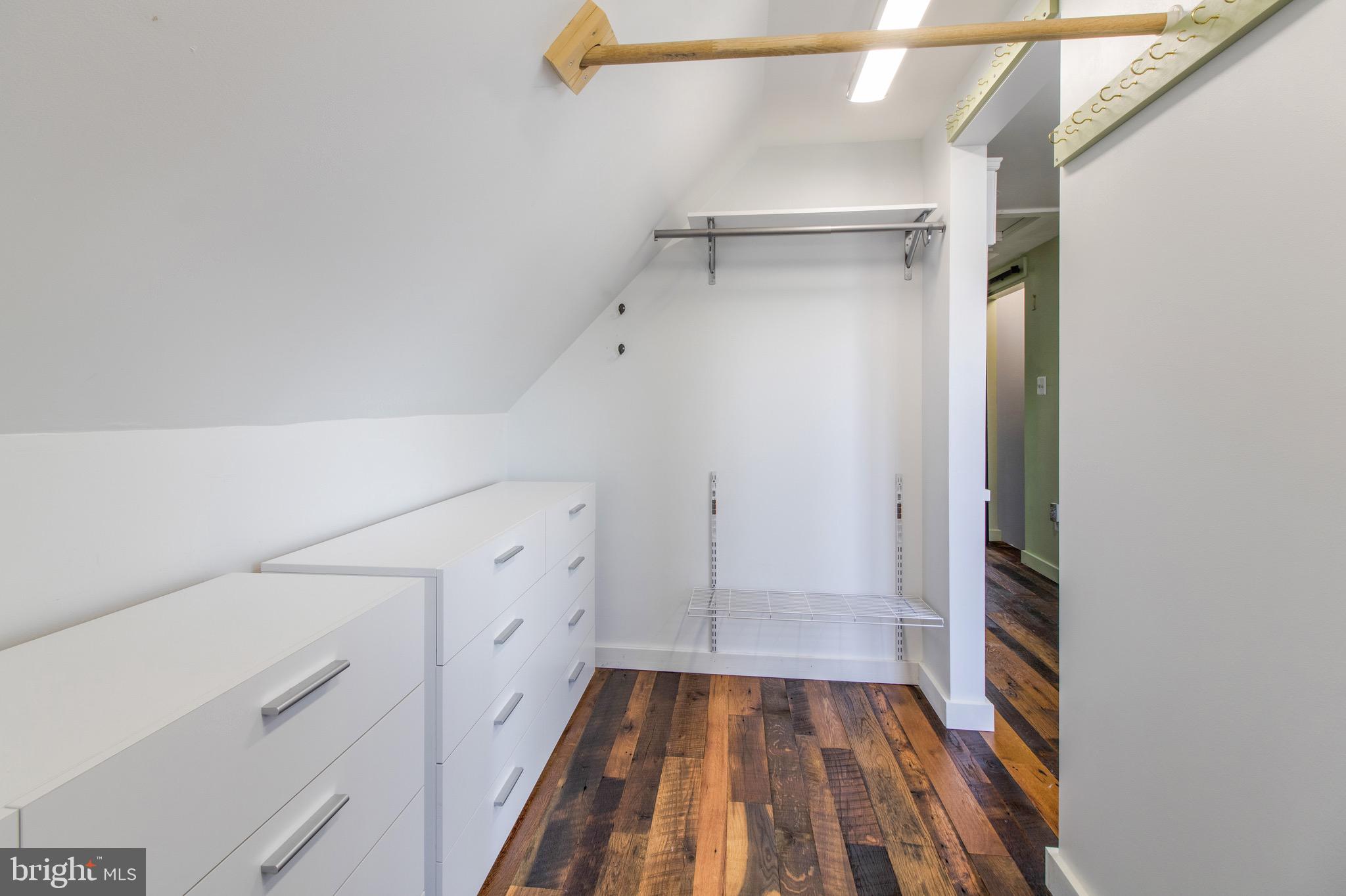 ARGYLE HEIGHTS - Residential Lease