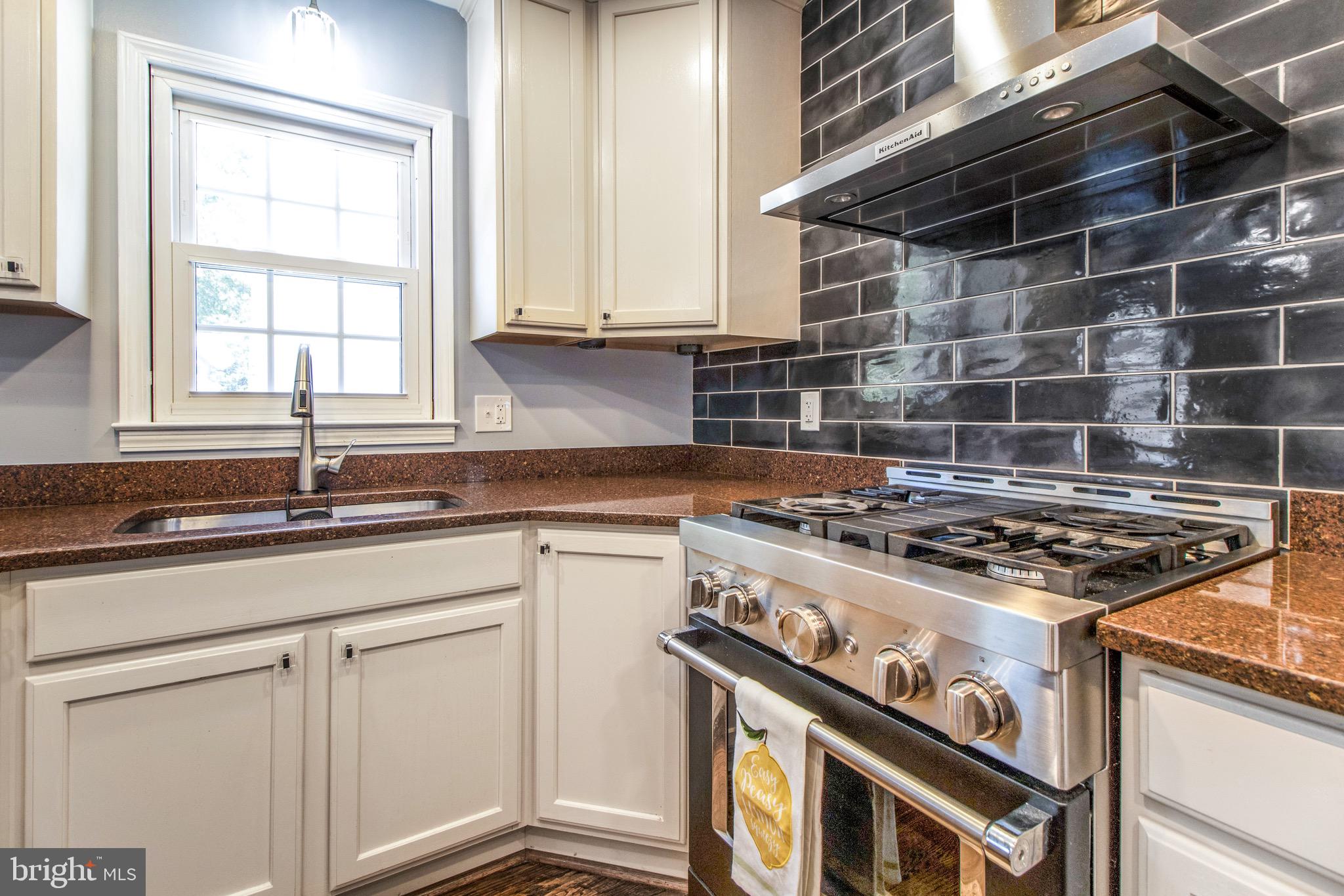 ARGYLE HEIGHTS - Residential Lease