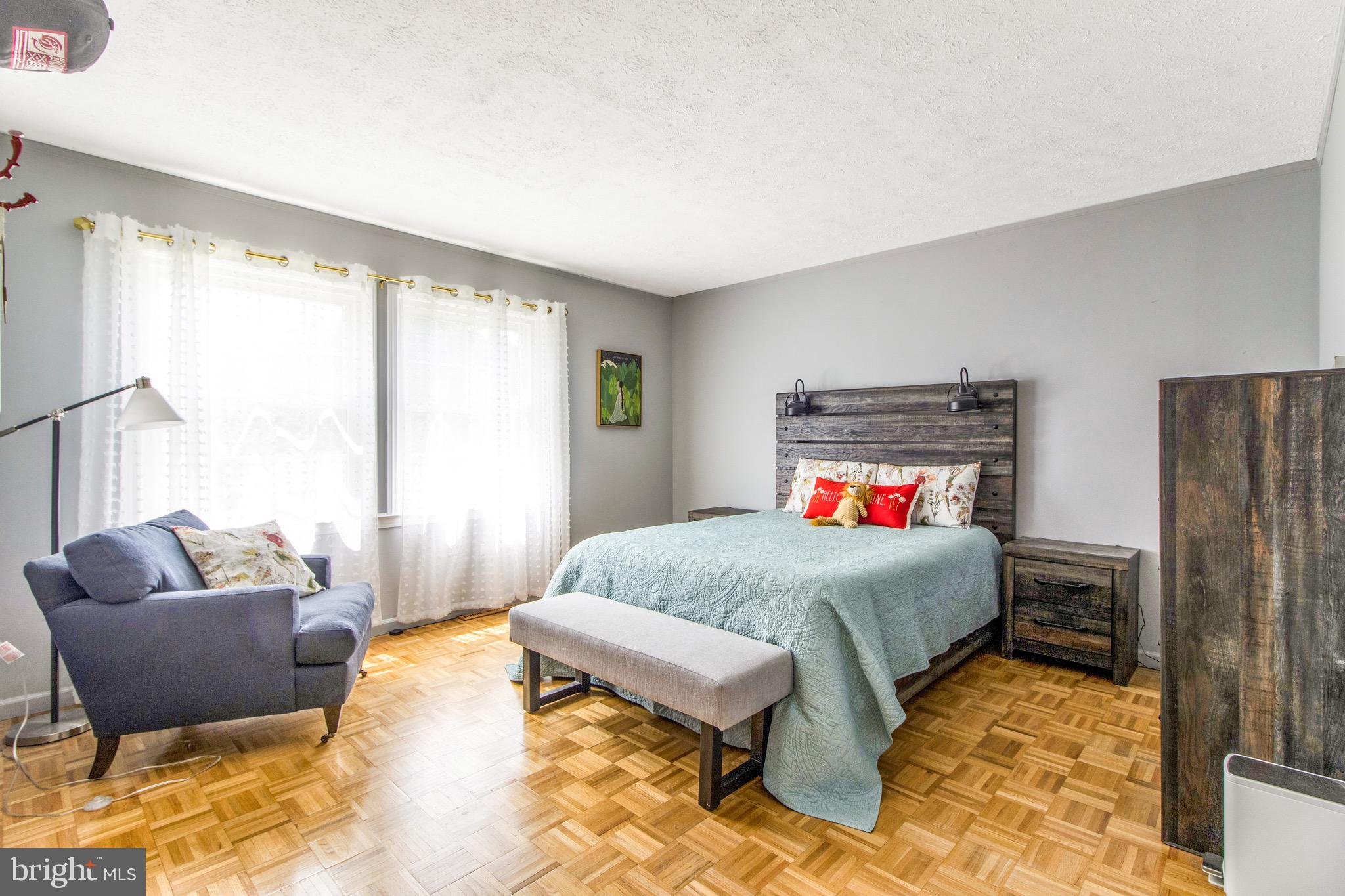 ARGYLE HEIGHTS - Residential Lease