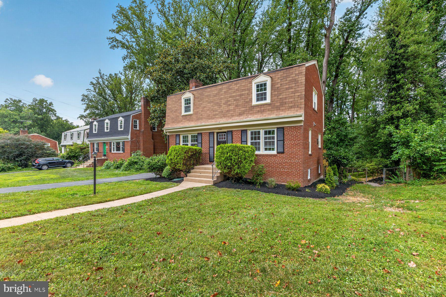 6536 OAKWOOD DRIVE
