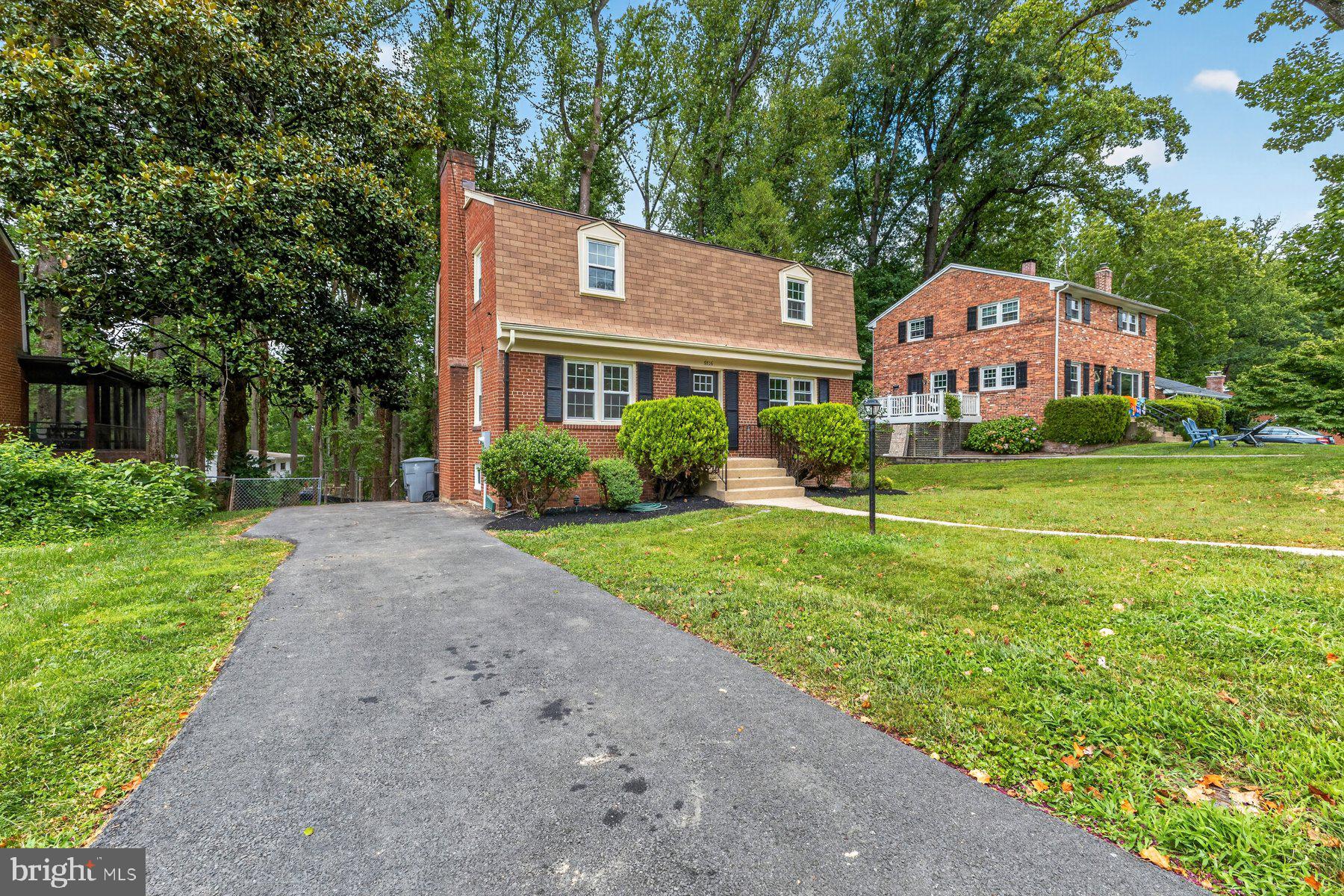 6536 OAKWOOD DRIVE