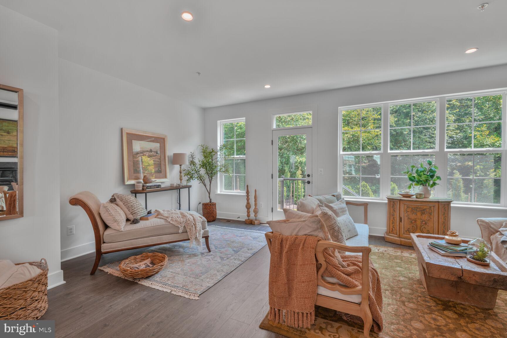 FARMSTEAD DISTRICT - Residential