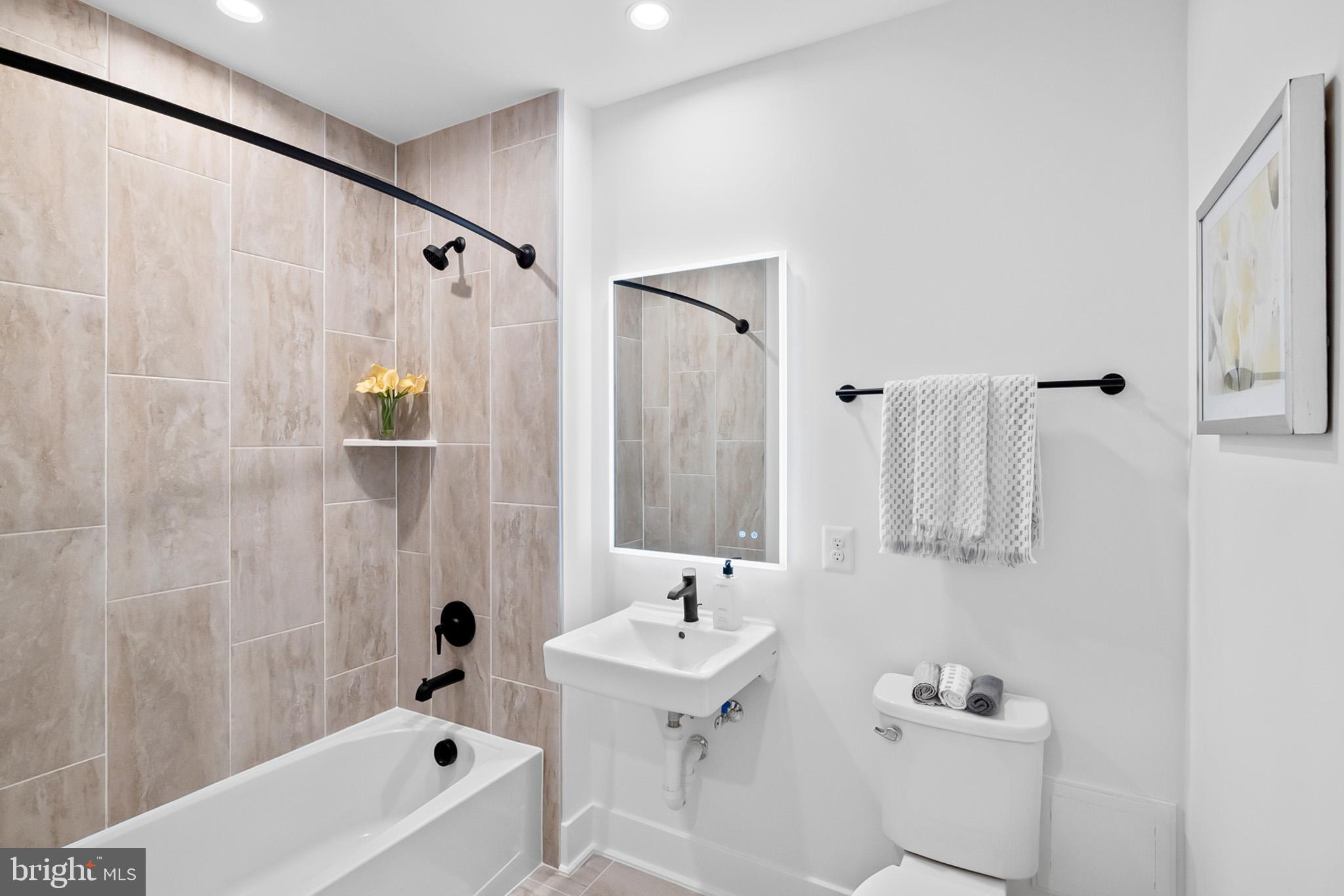 FARMSTEAD DISTRICT - Residential