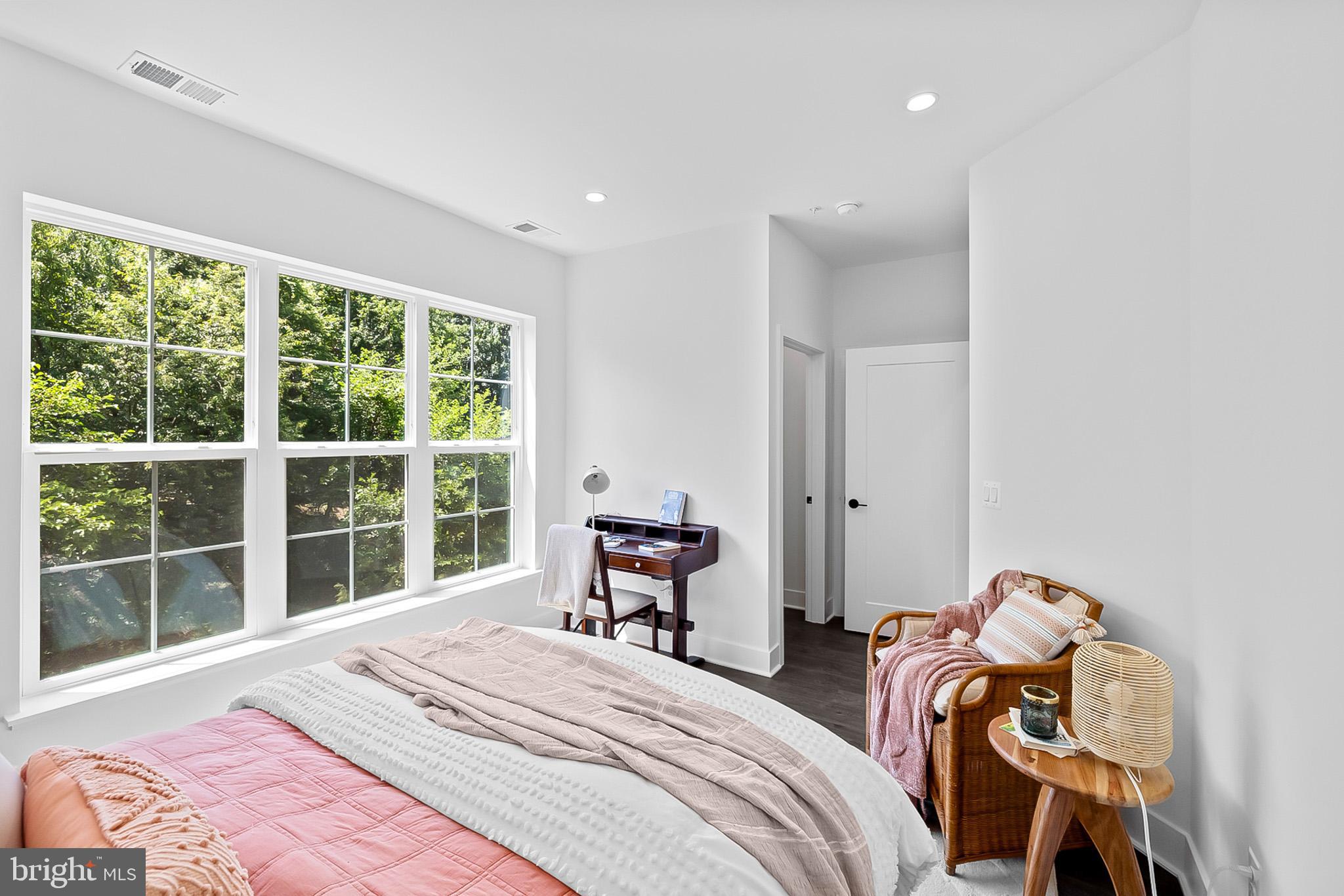 FARMSTEAD DISTRICT - Residential