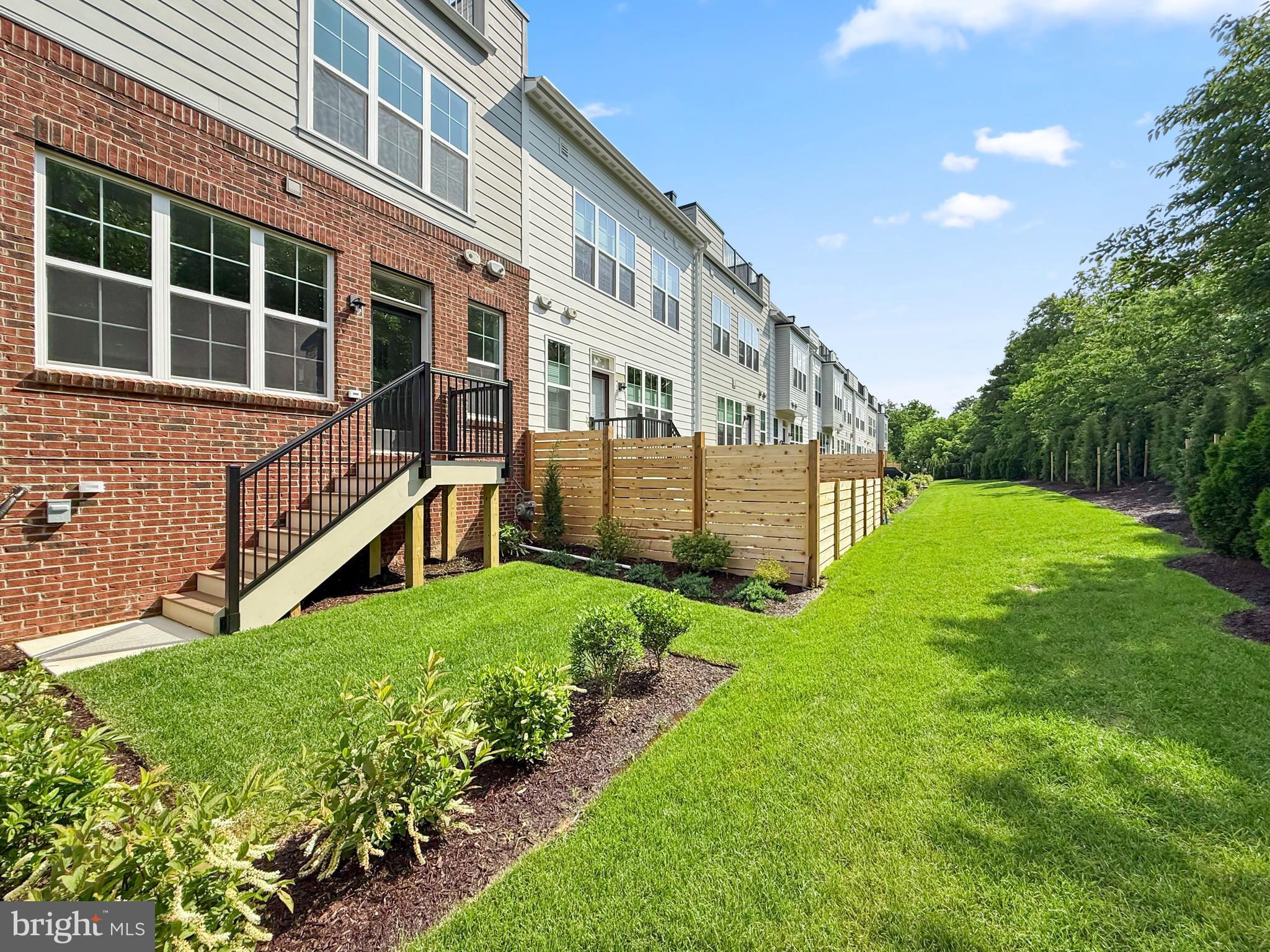 FARMSTEAD DISTRICT - Residential