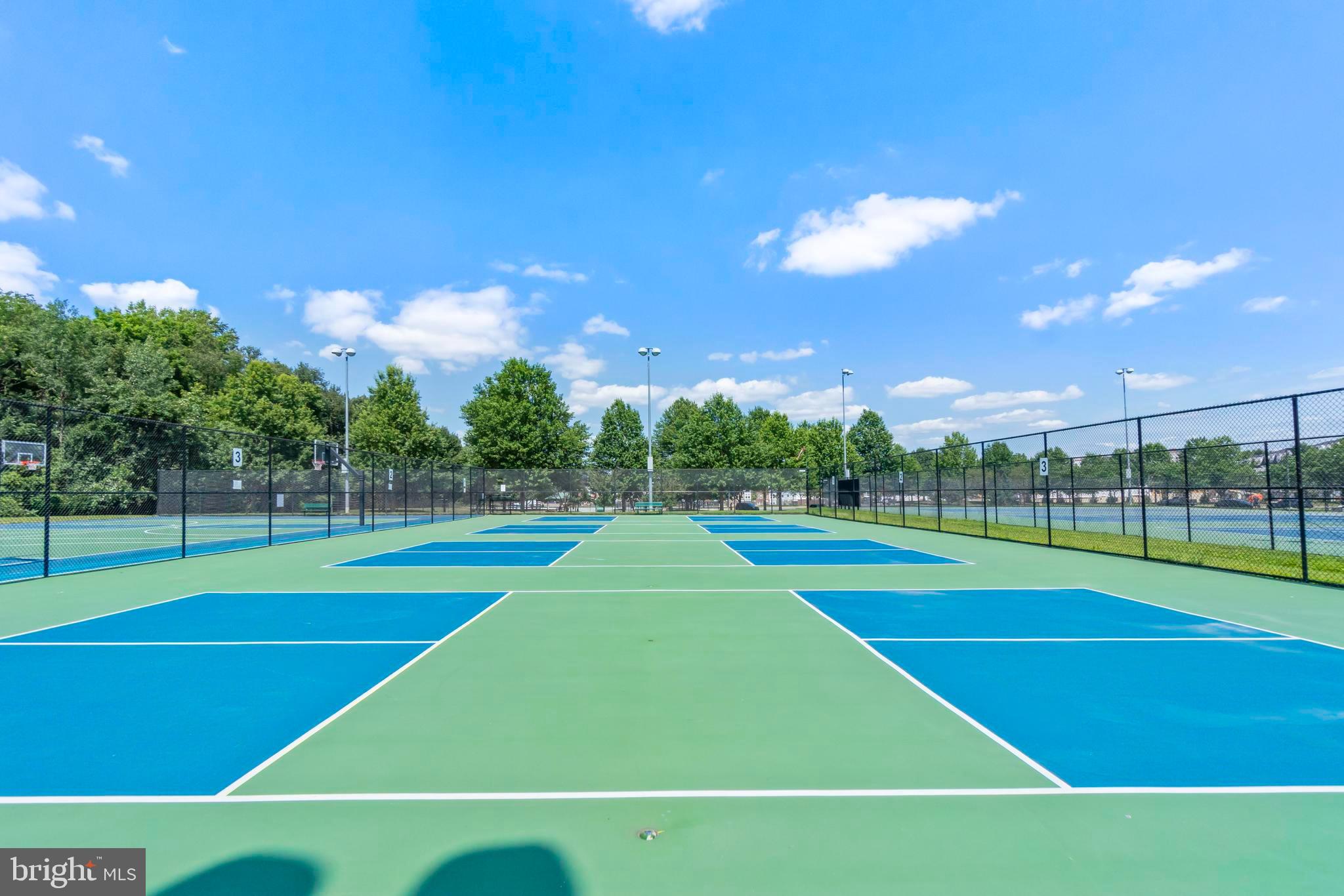 FARMSTEAD DISTRICT - Residential