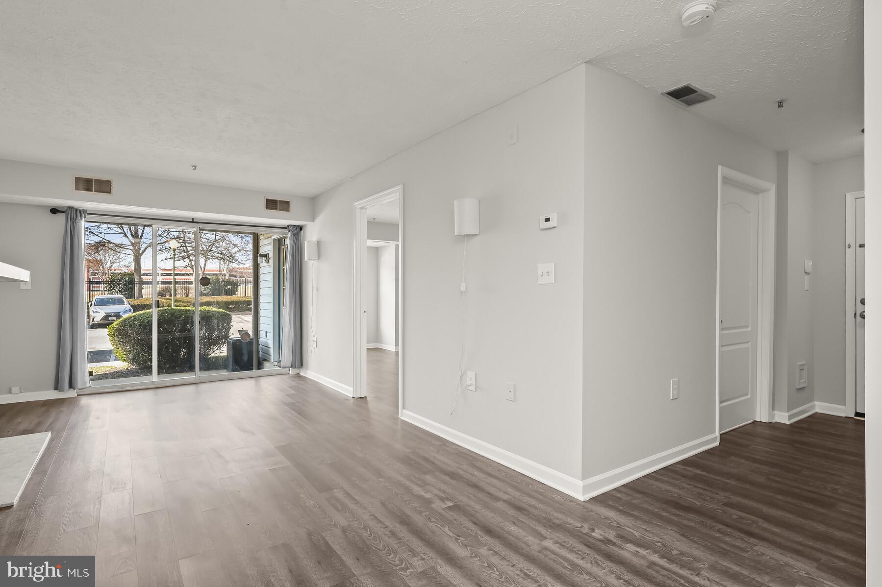 LARGO TOWN CENTER CONDOMINIUMS - Residential