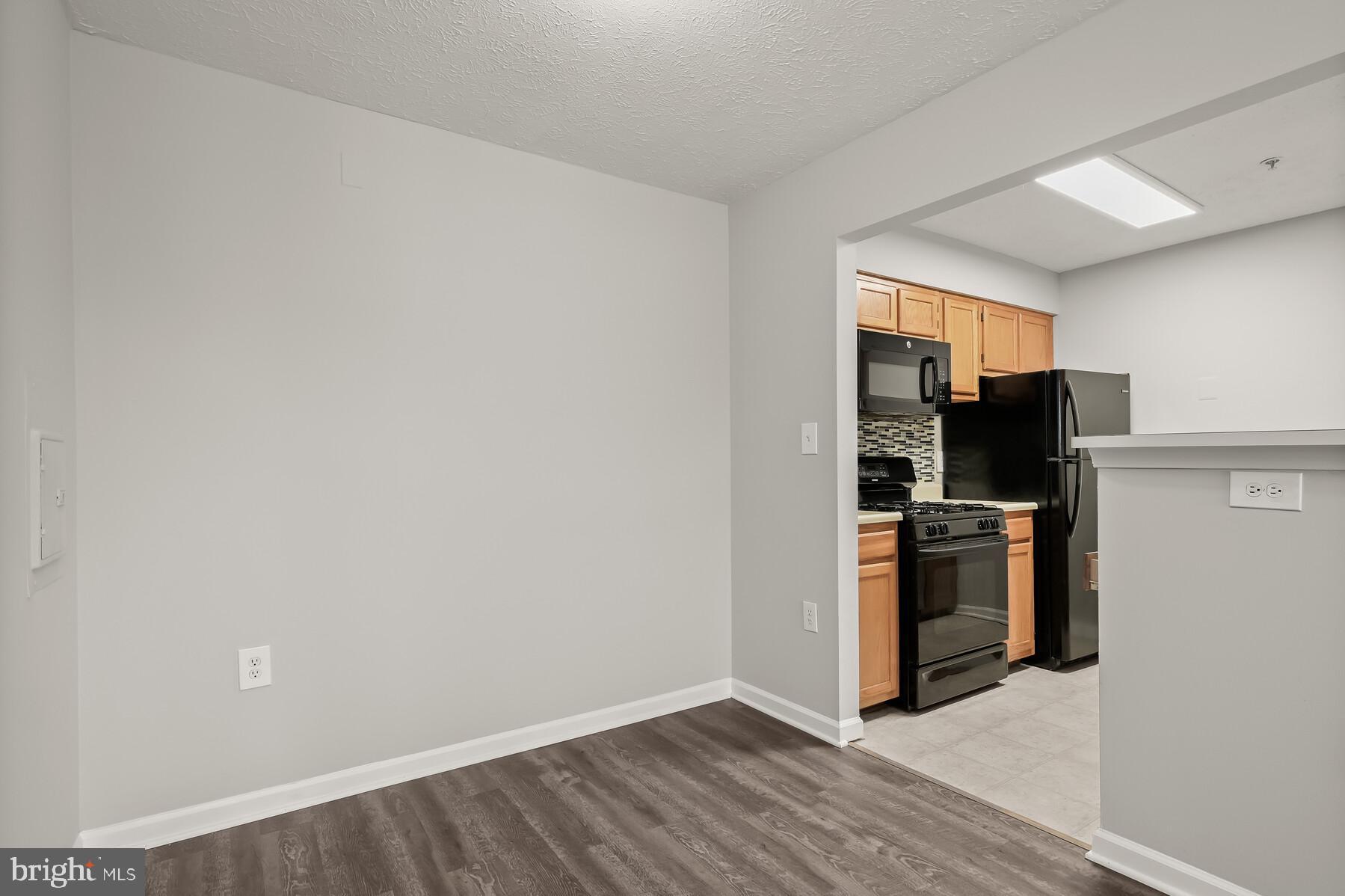 LARGO TOWN CENTER CONDOMINIUMS - Residential