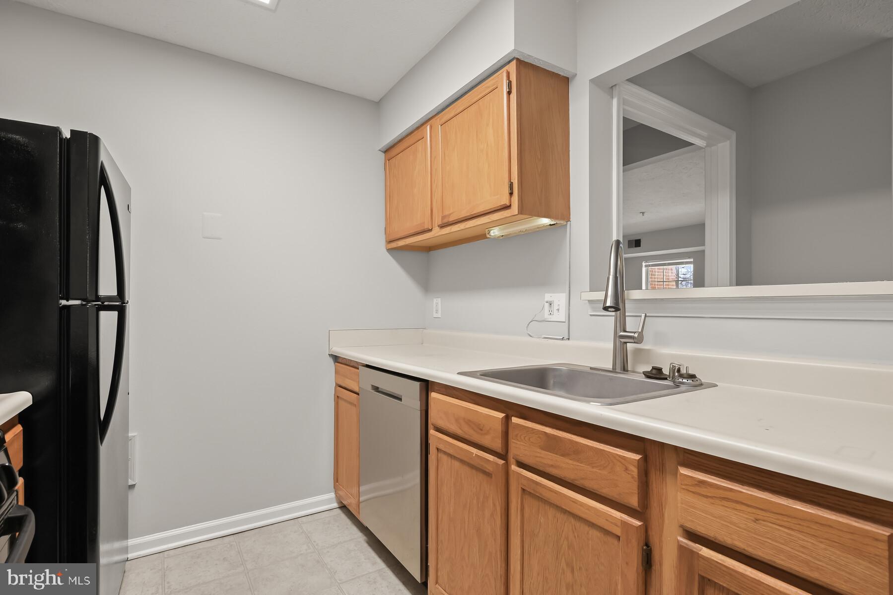 LARGO TOWN CENTER CONDOMINIUMS - Residential