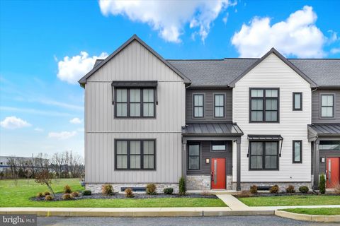 Townhouse For Sale - 222 Stickley Drive<br/> Cumberland County, MECHANICSBURG, PA 17055