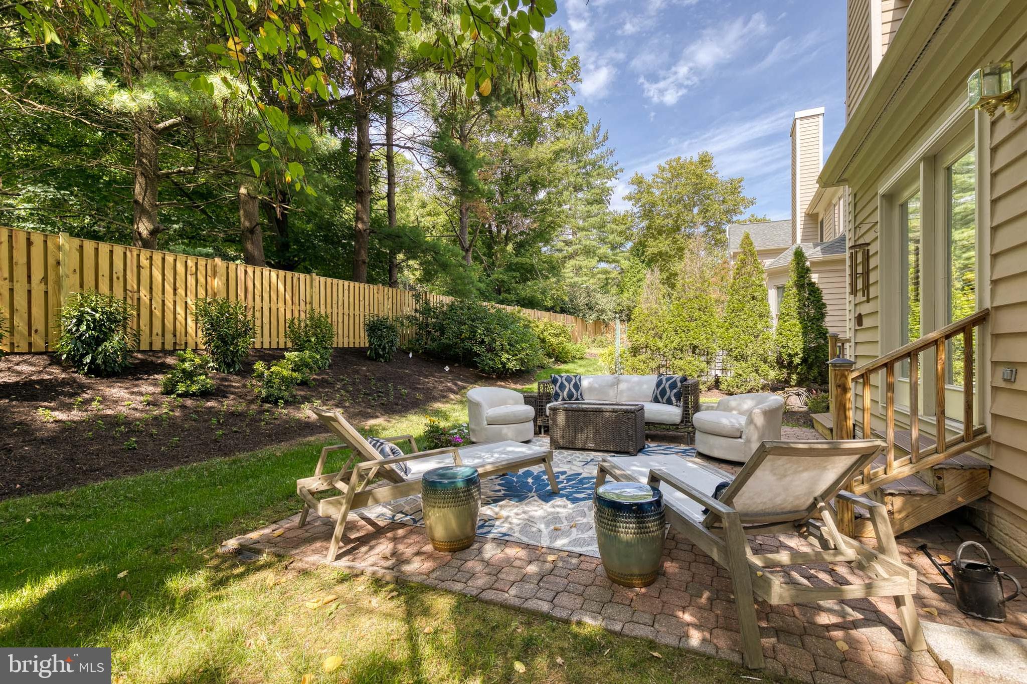 PEBBLE CREEK - Residential