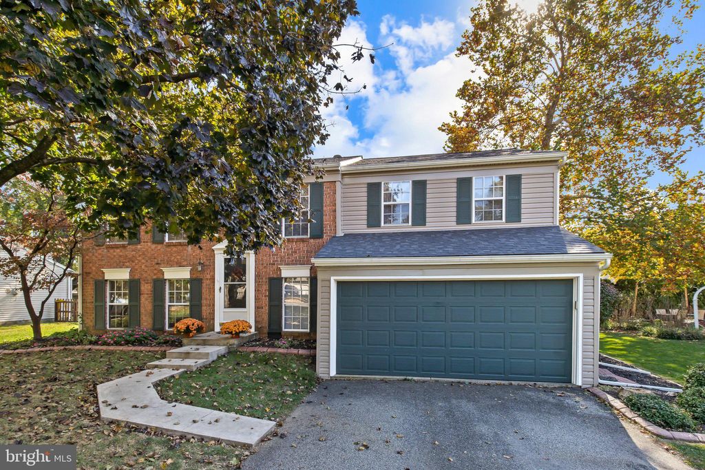 Photo of 2526 State Street, EAST PETERSBURG, PA 17520 (MLS # PALA2059490)