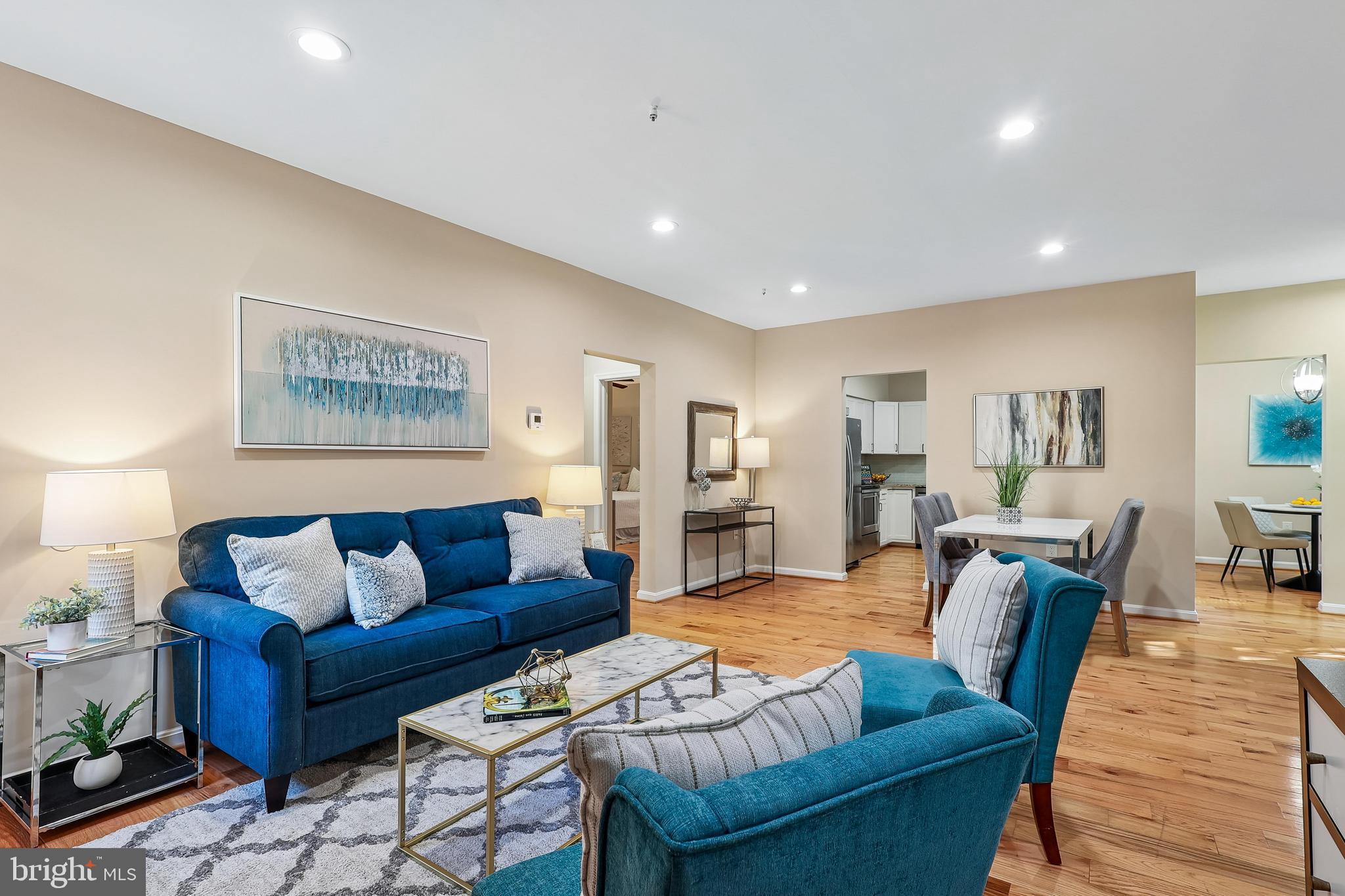 STONEHAVEN MEWS IN CROFTON VILLAGE - Residential