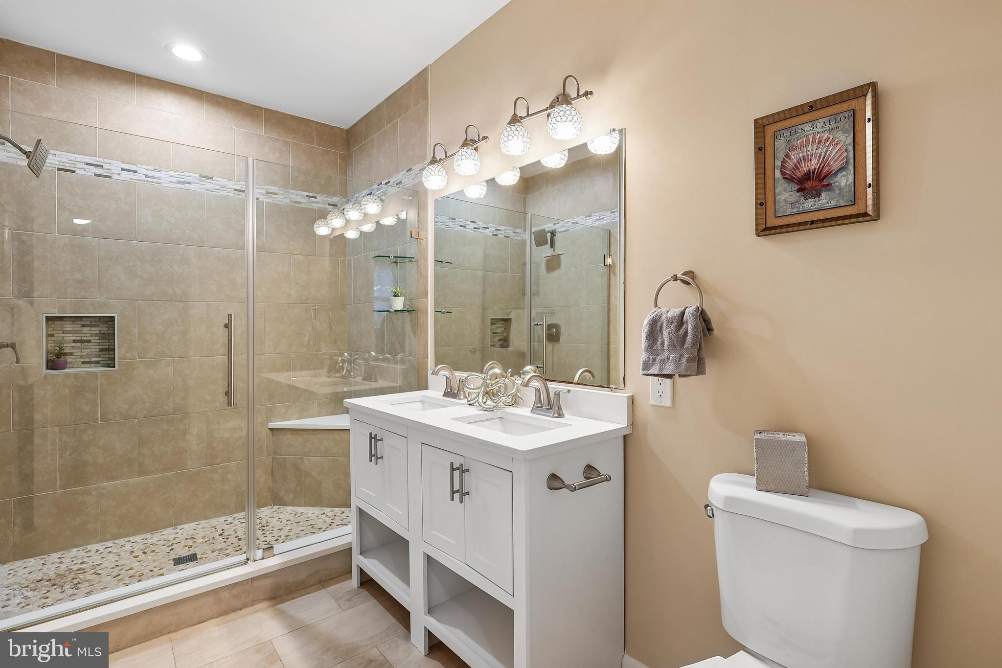 STONEHAVEN MEWS IN CROFTON VILLAGE - Residential