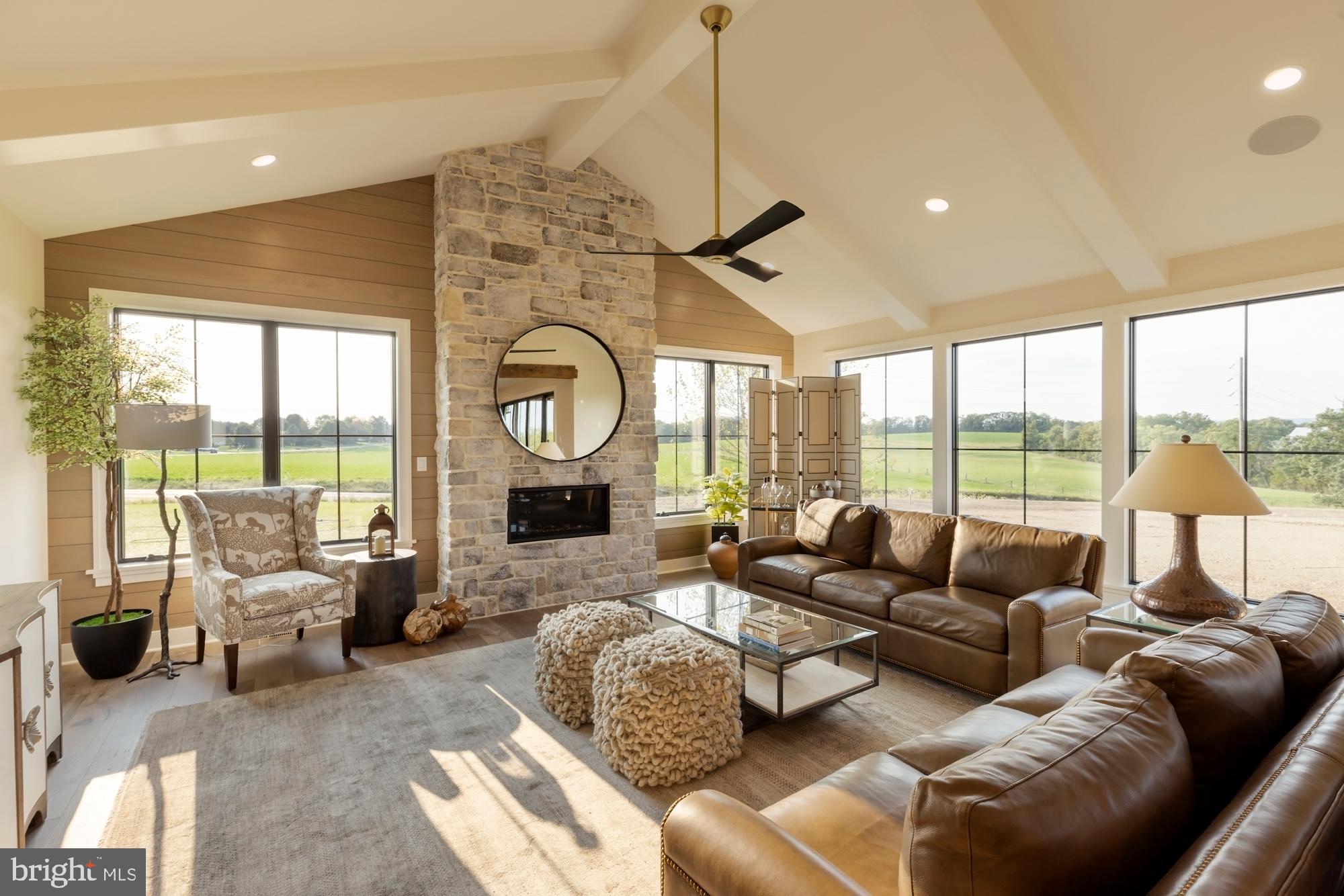 FARM CREST - Residential