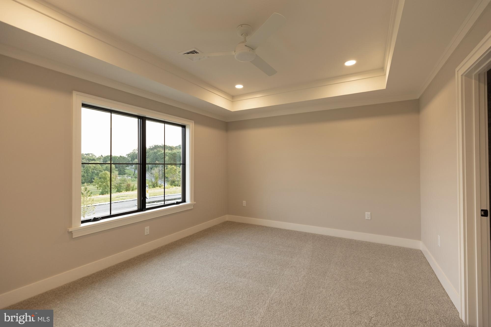 FARM CREST - Residential