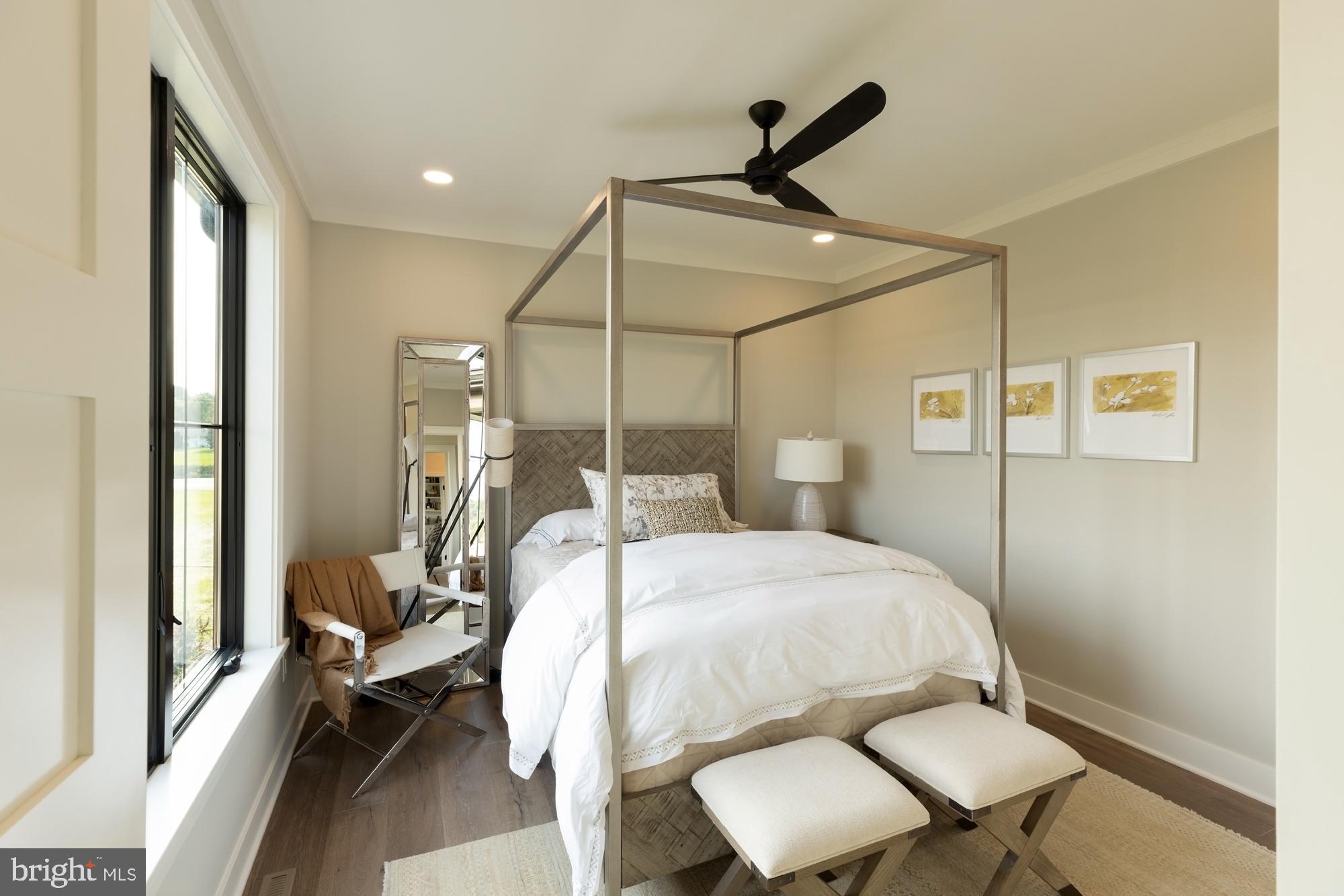 FARM CREST - Residential