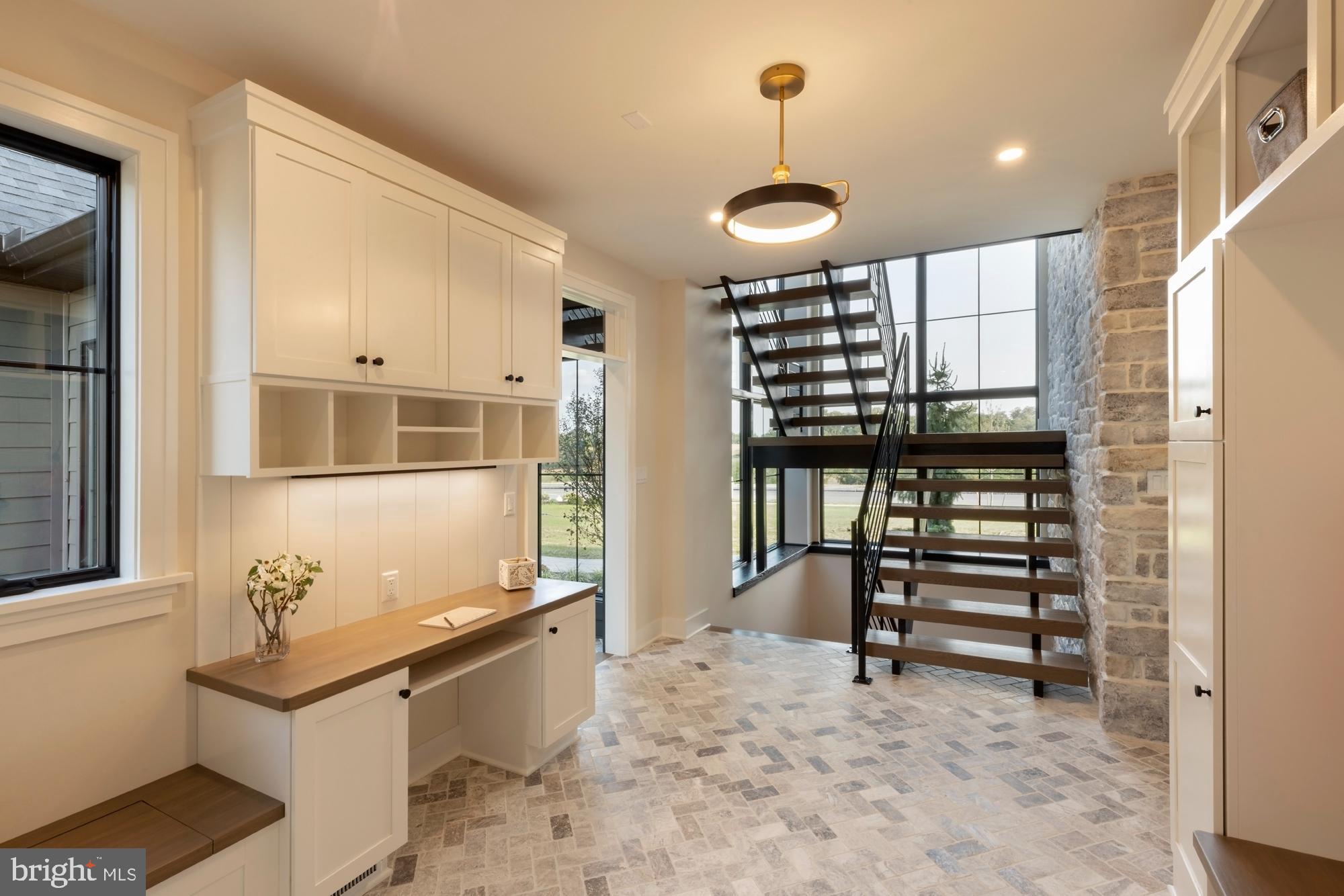 FARM CREST - Residential