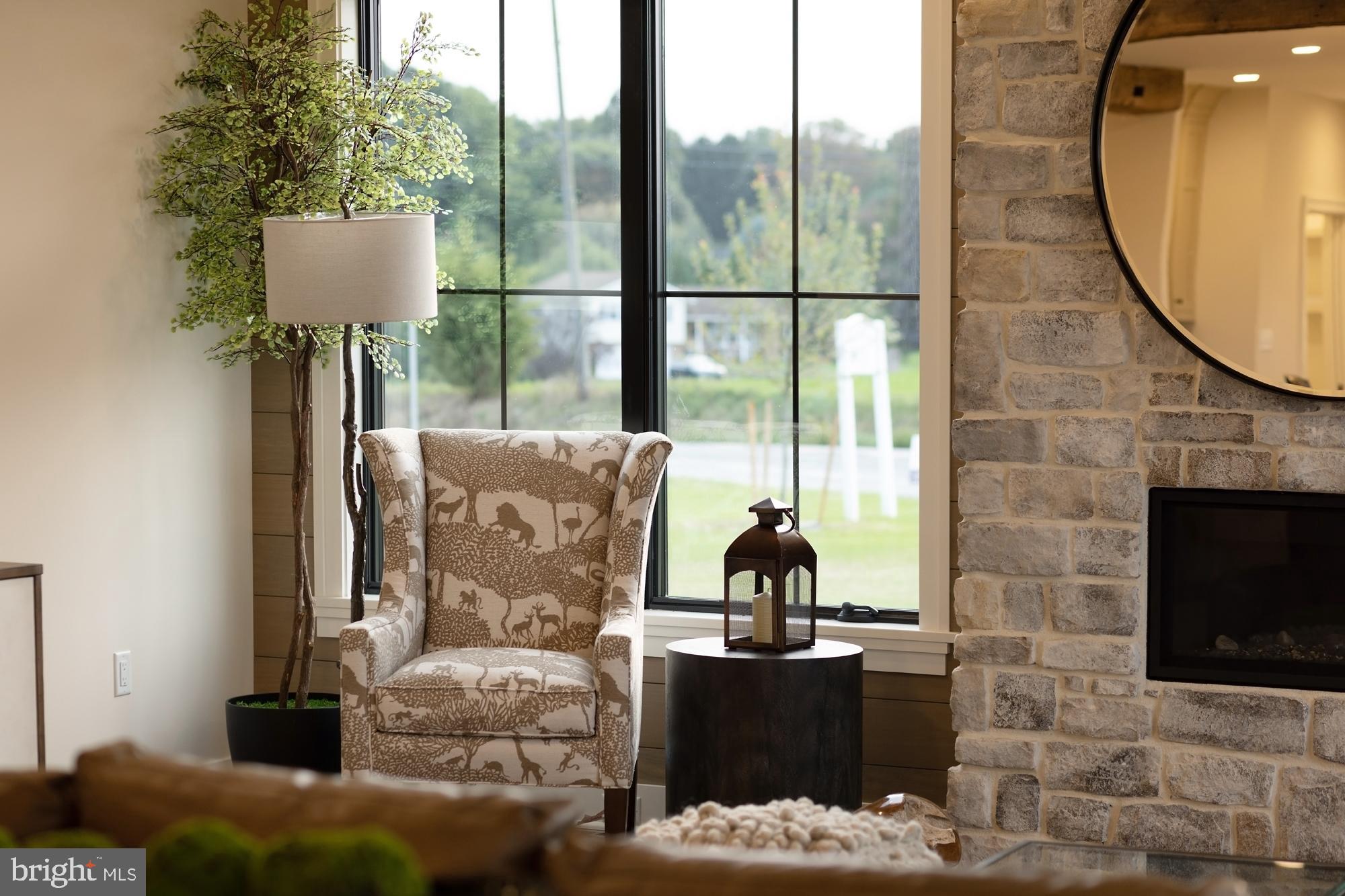 FARM CREST - Residential