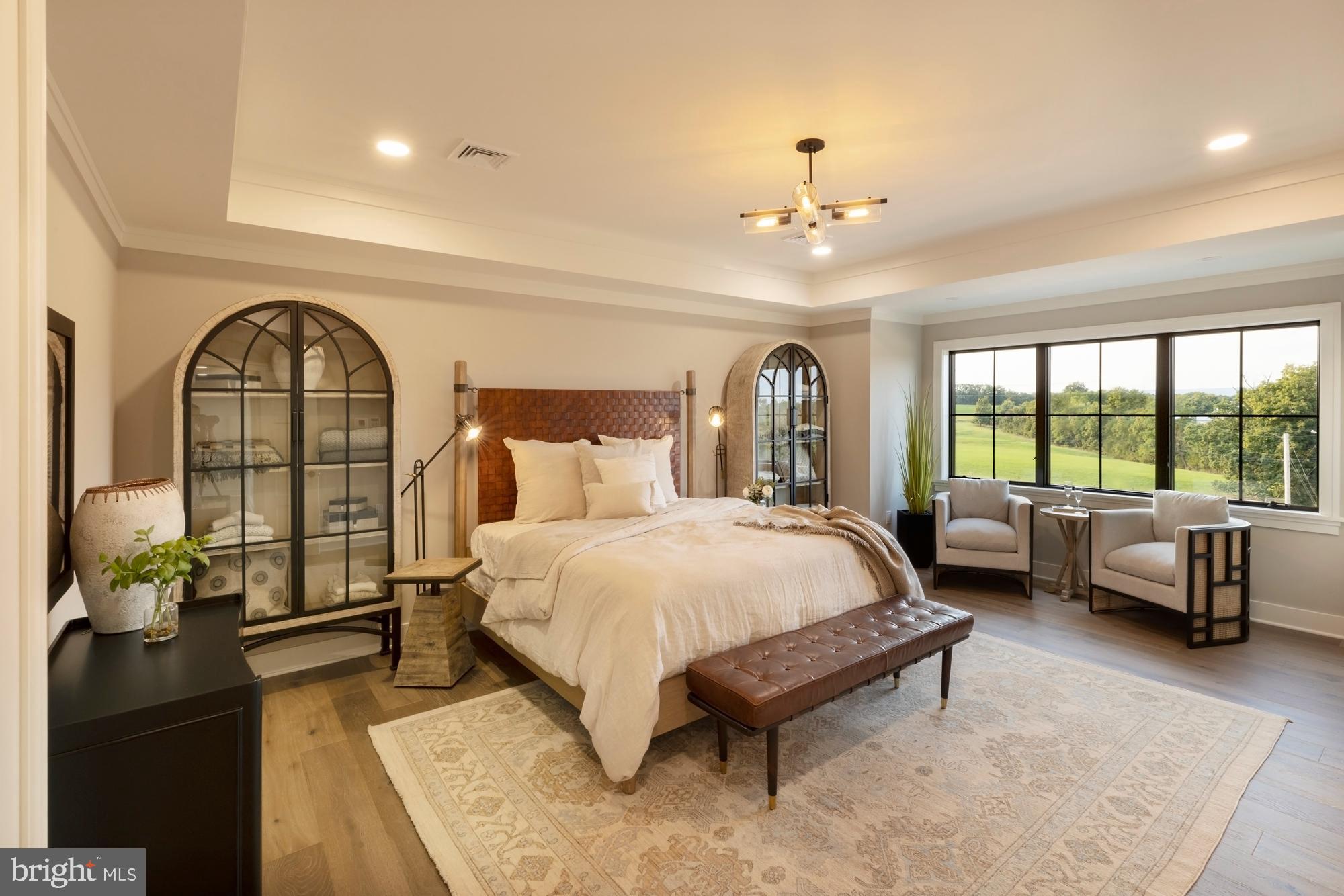 FARM CREST - Residential