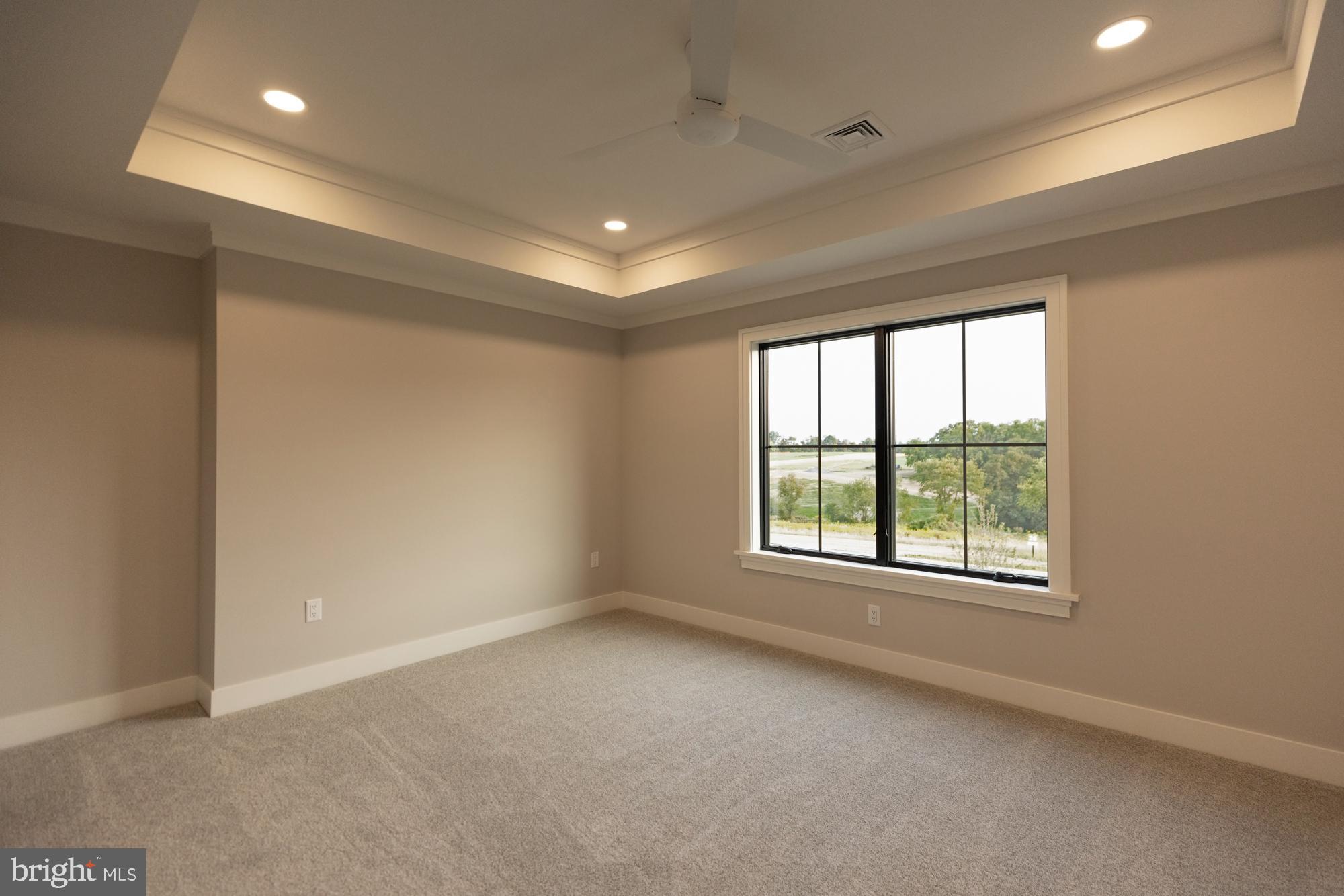 FARM CREST - Residential