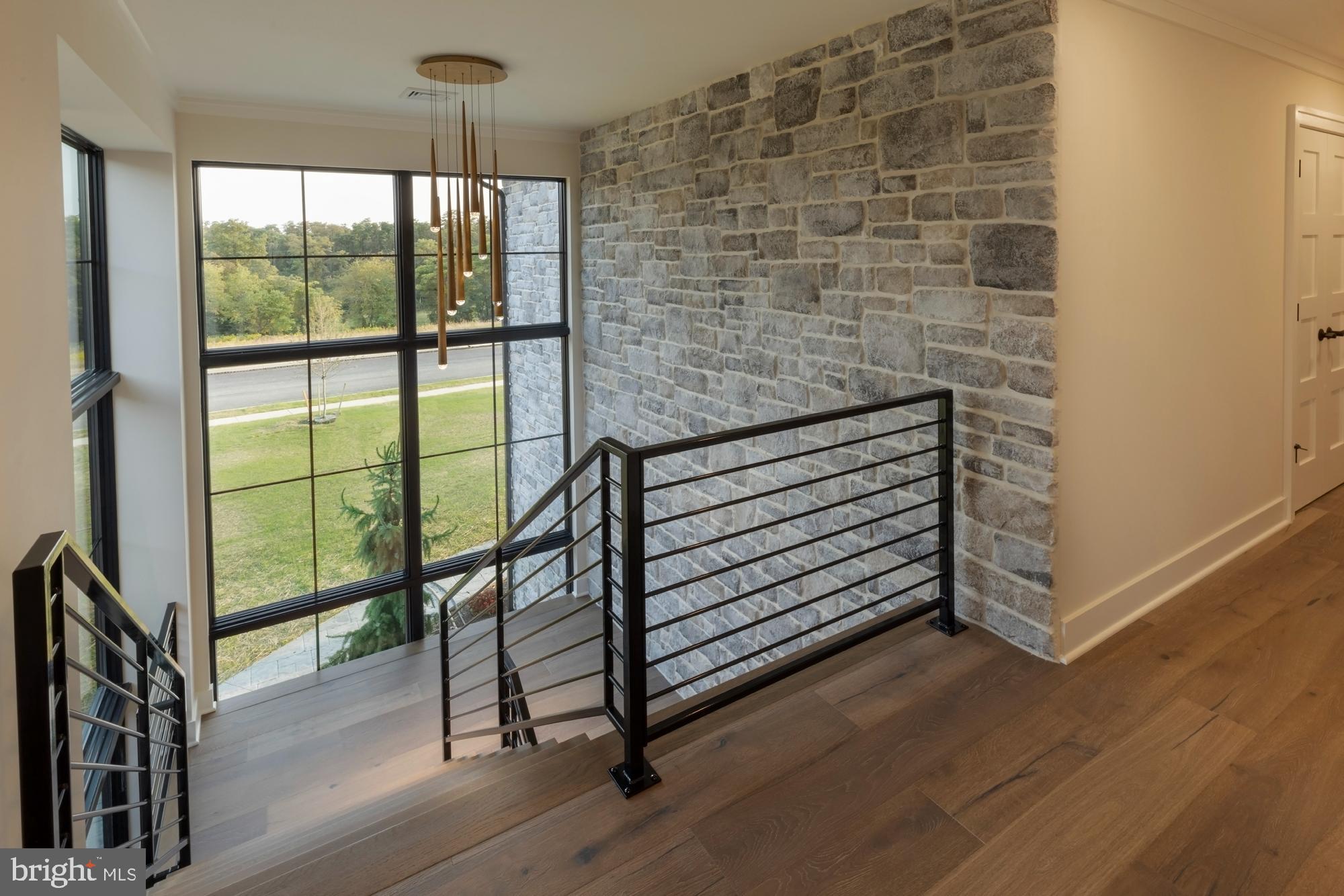 FARM CREST - Residential