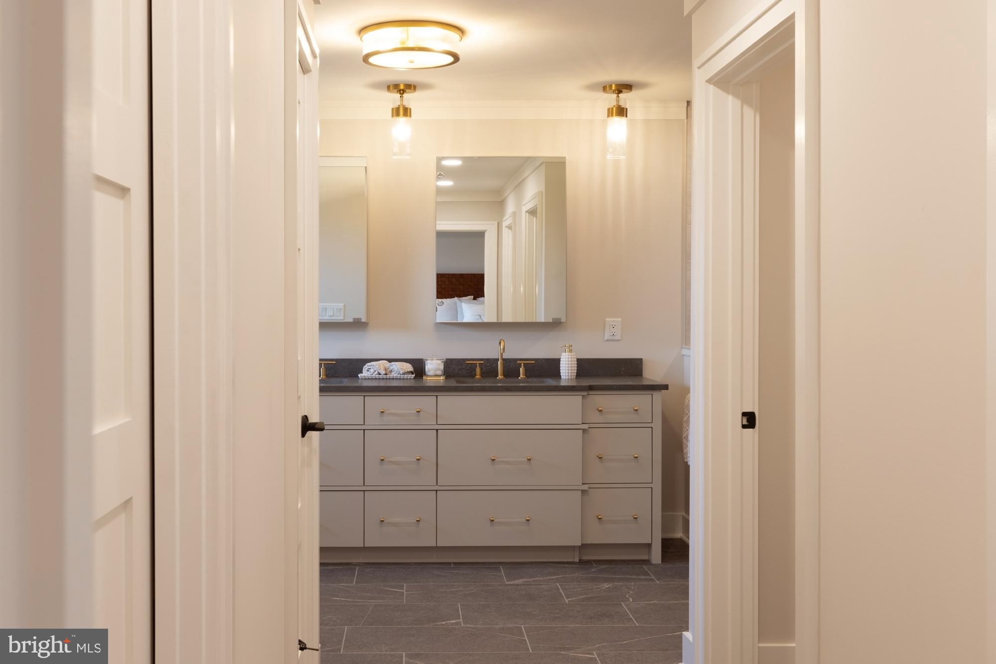 FARM CREST - Residential