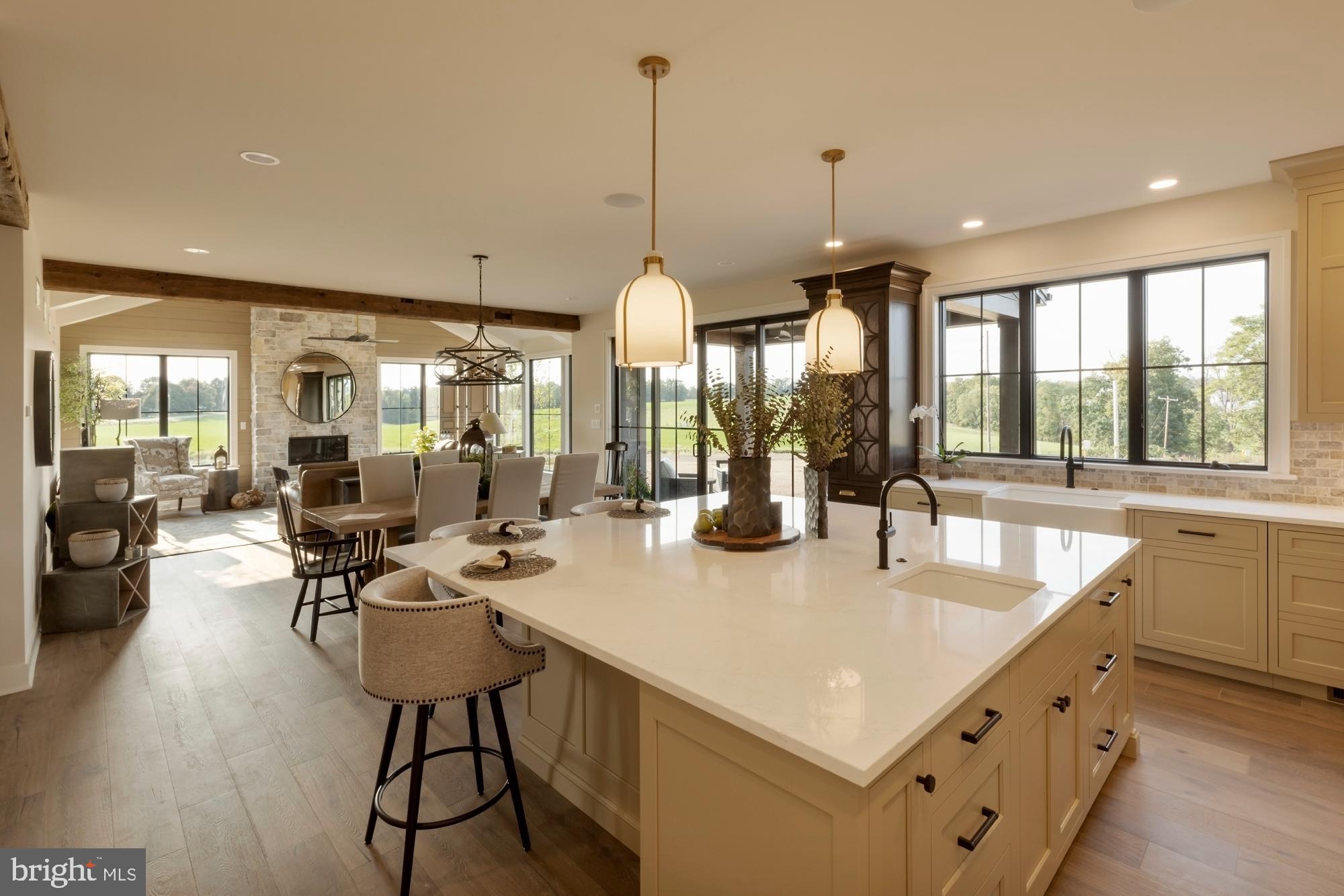 FARM CREST - Residential