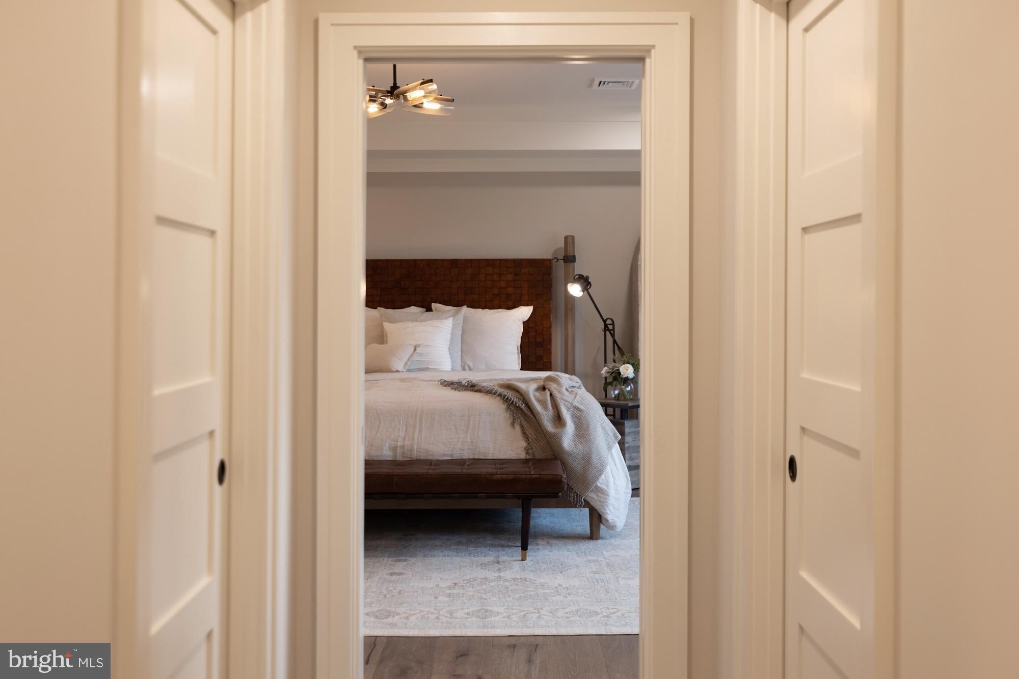 FARM CREST - Residential