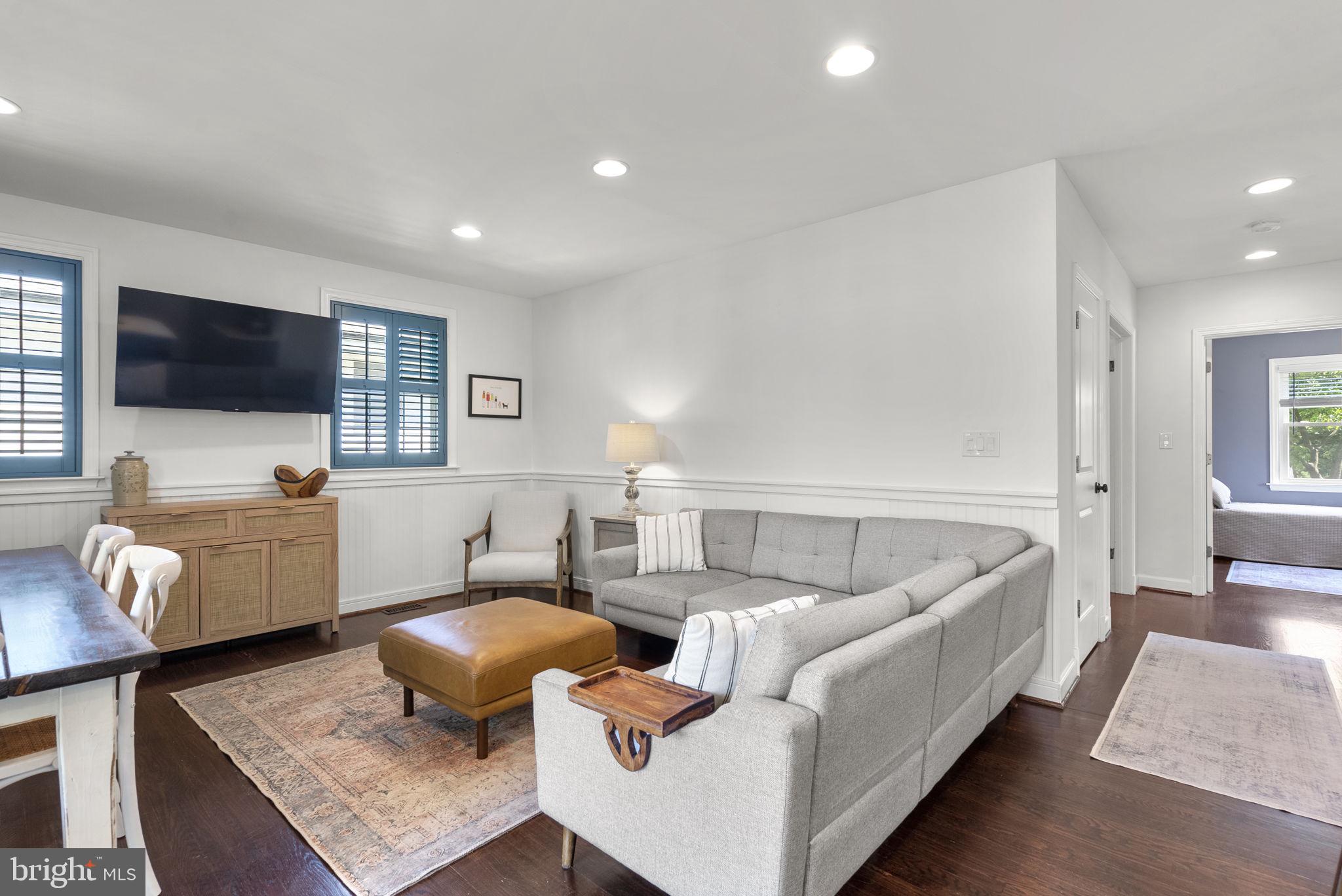 INDIAN SPRING - Residential