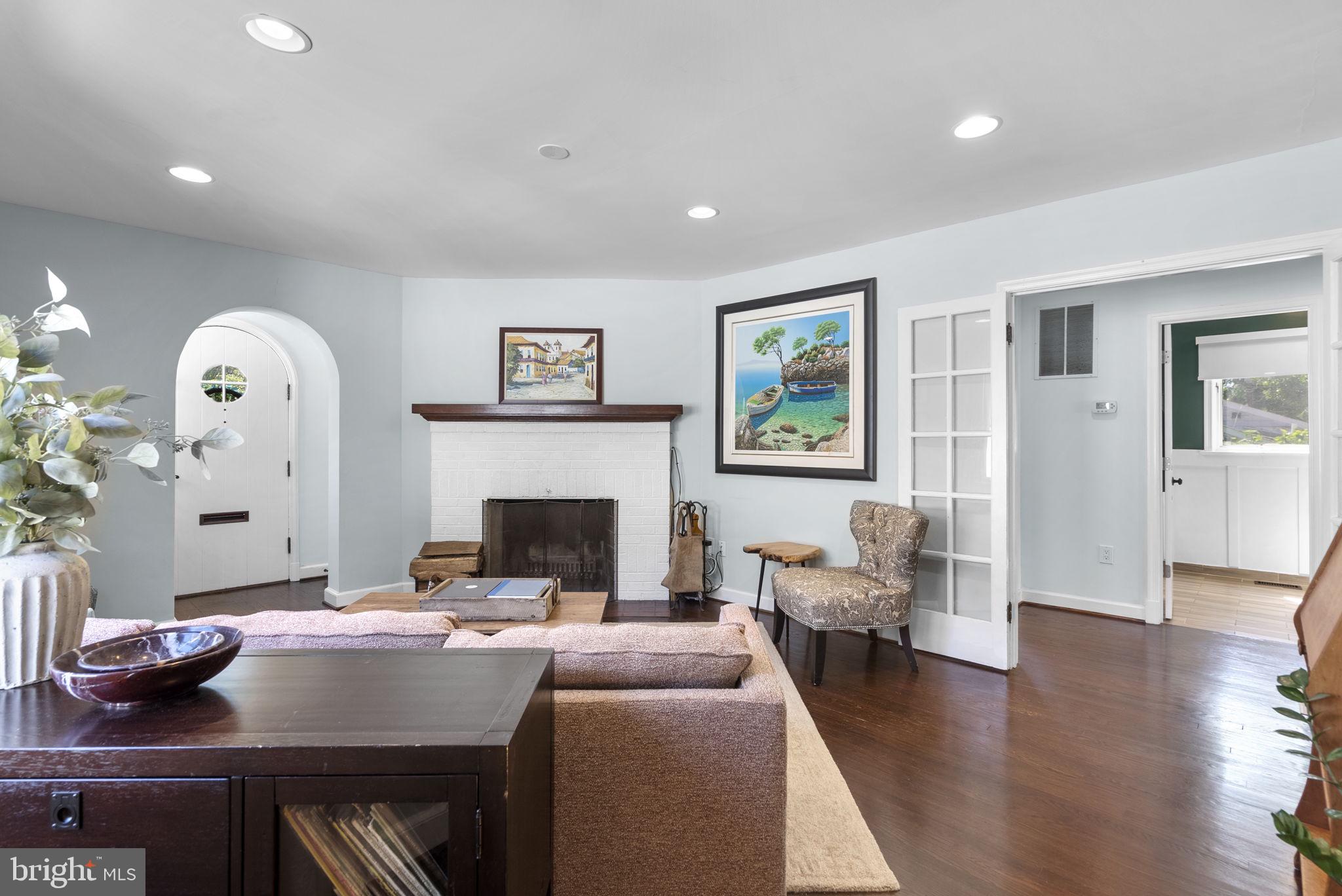 INDIAN SPRING - Residential