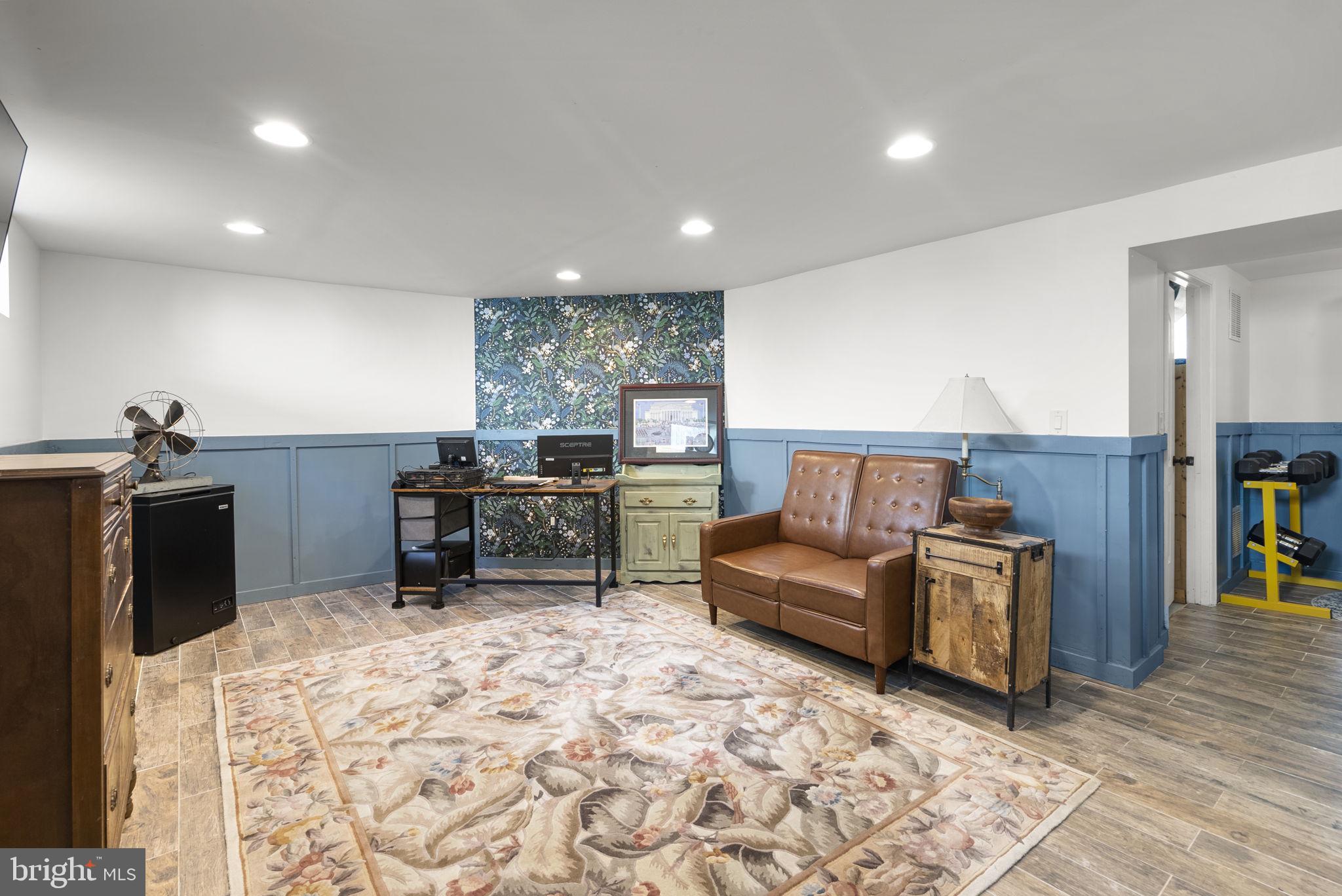 INDIAN SPRING - Residential