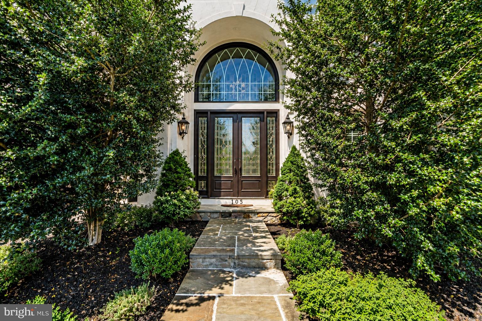 105 SPRING HUNT LANE