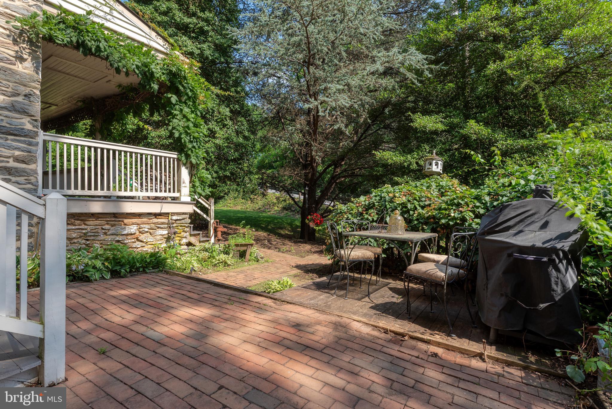 WHITE OAK - Residential